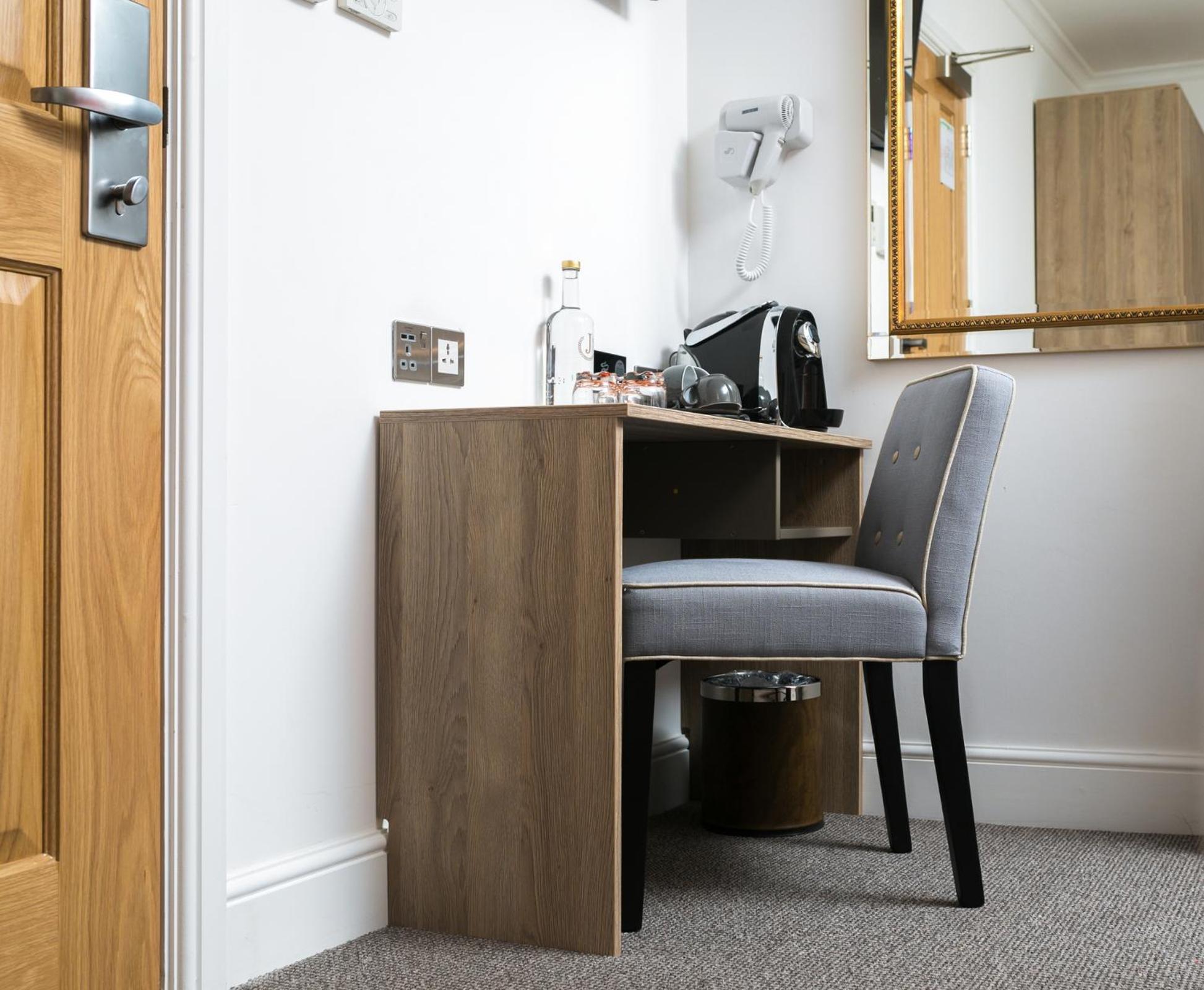 Executive Triple Room