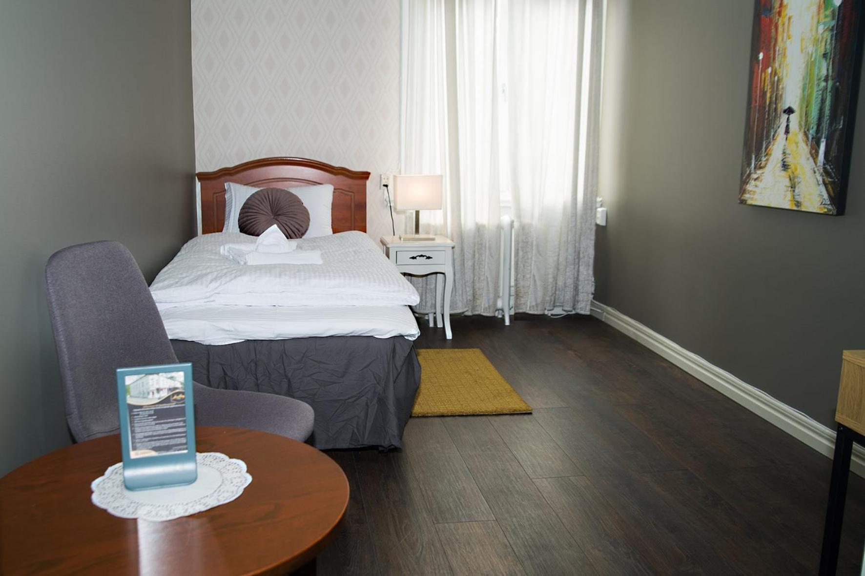 Single Room with Bathroom