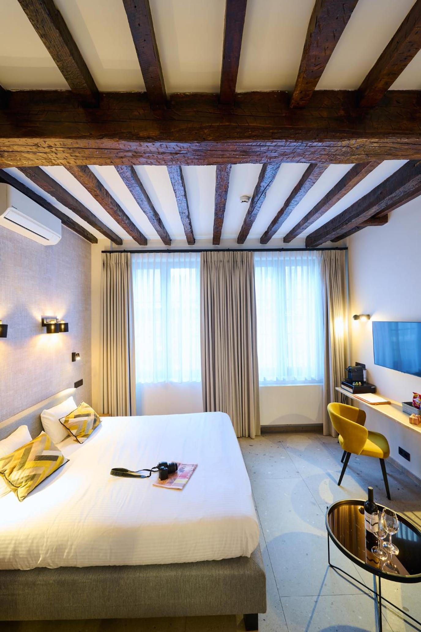 Double Room with Spa Bath