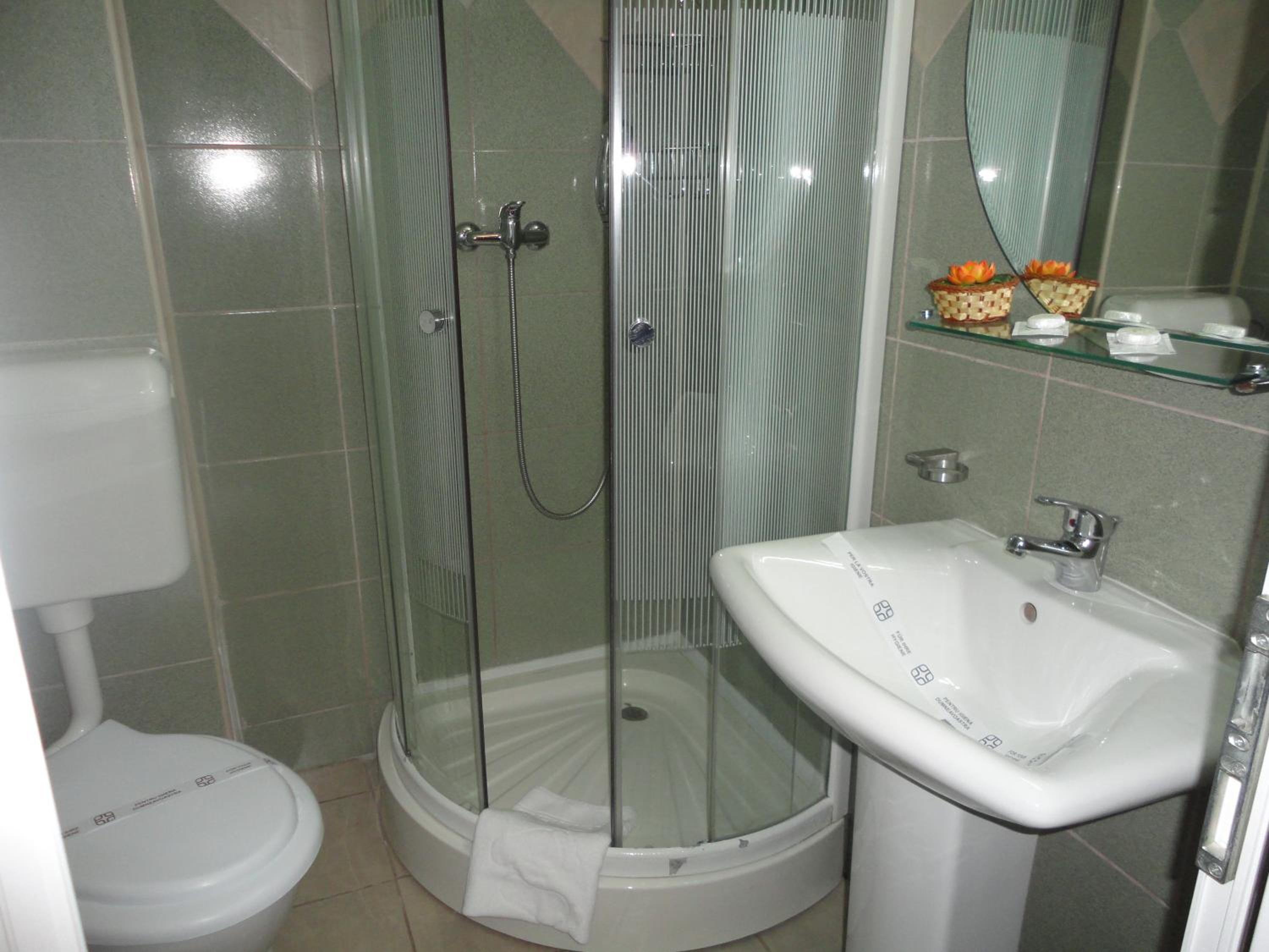 Apartment (2 Adults)