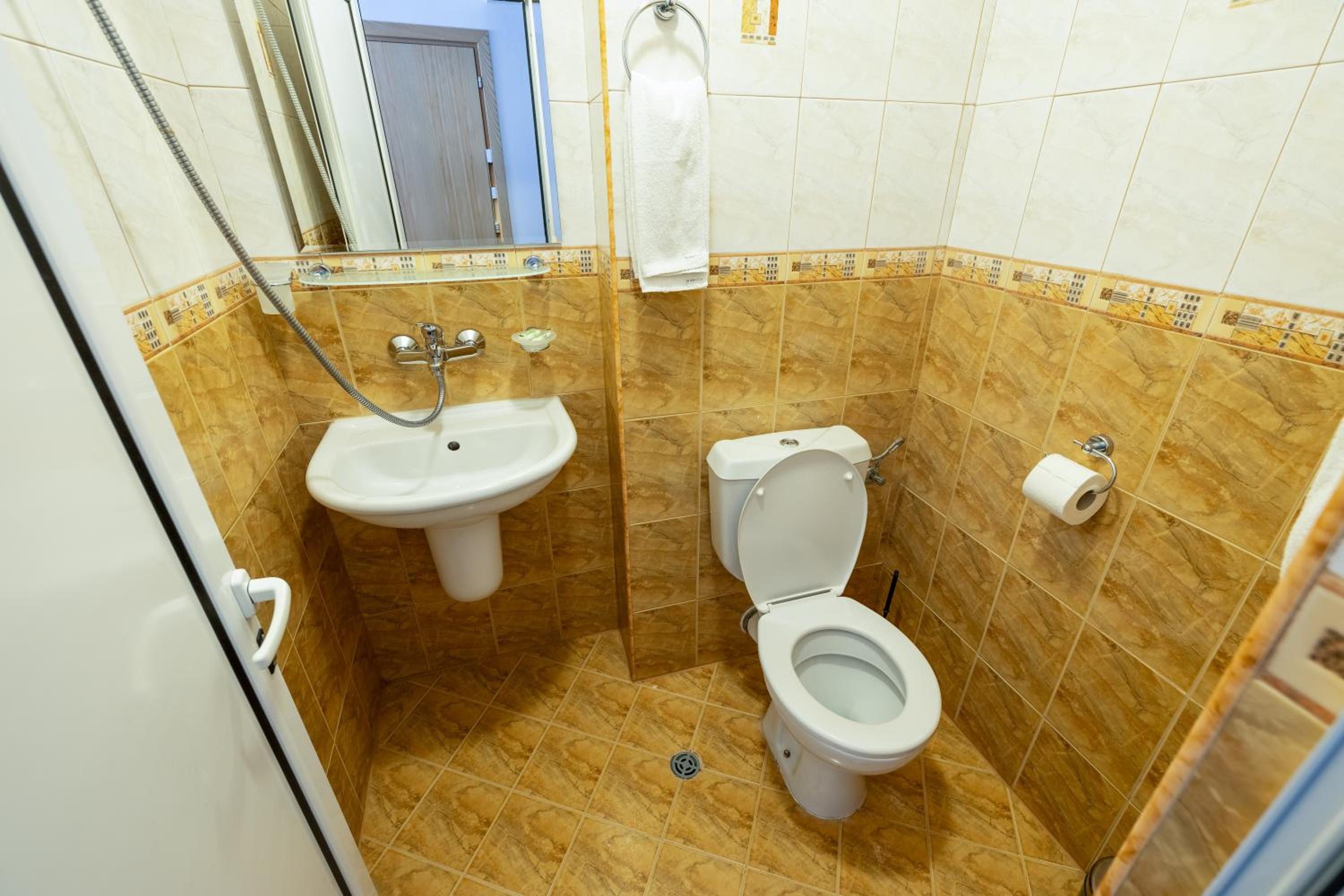 Superior Family Room with Front Sea View 