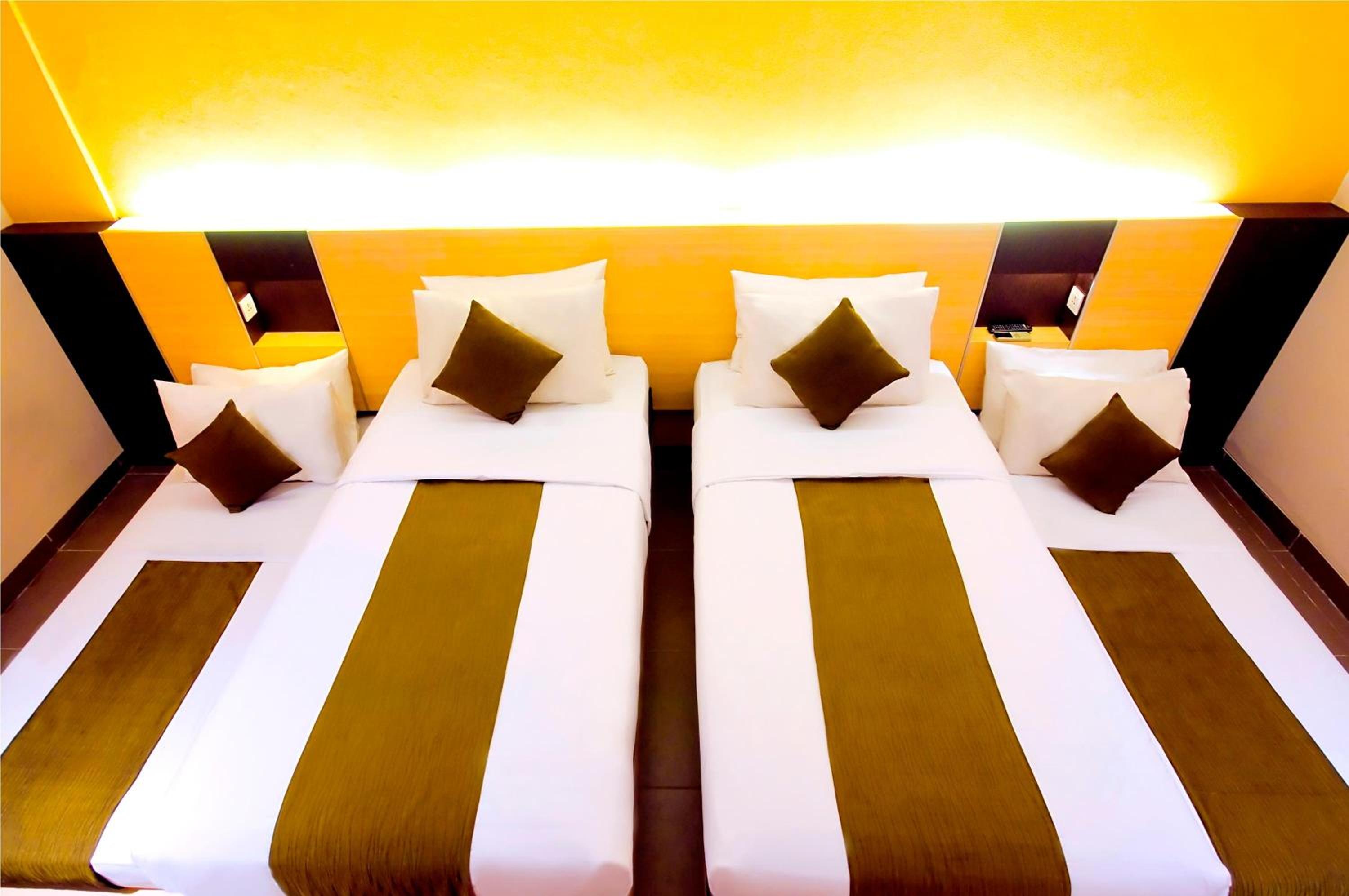 Executive Quadruple Room - Room Only