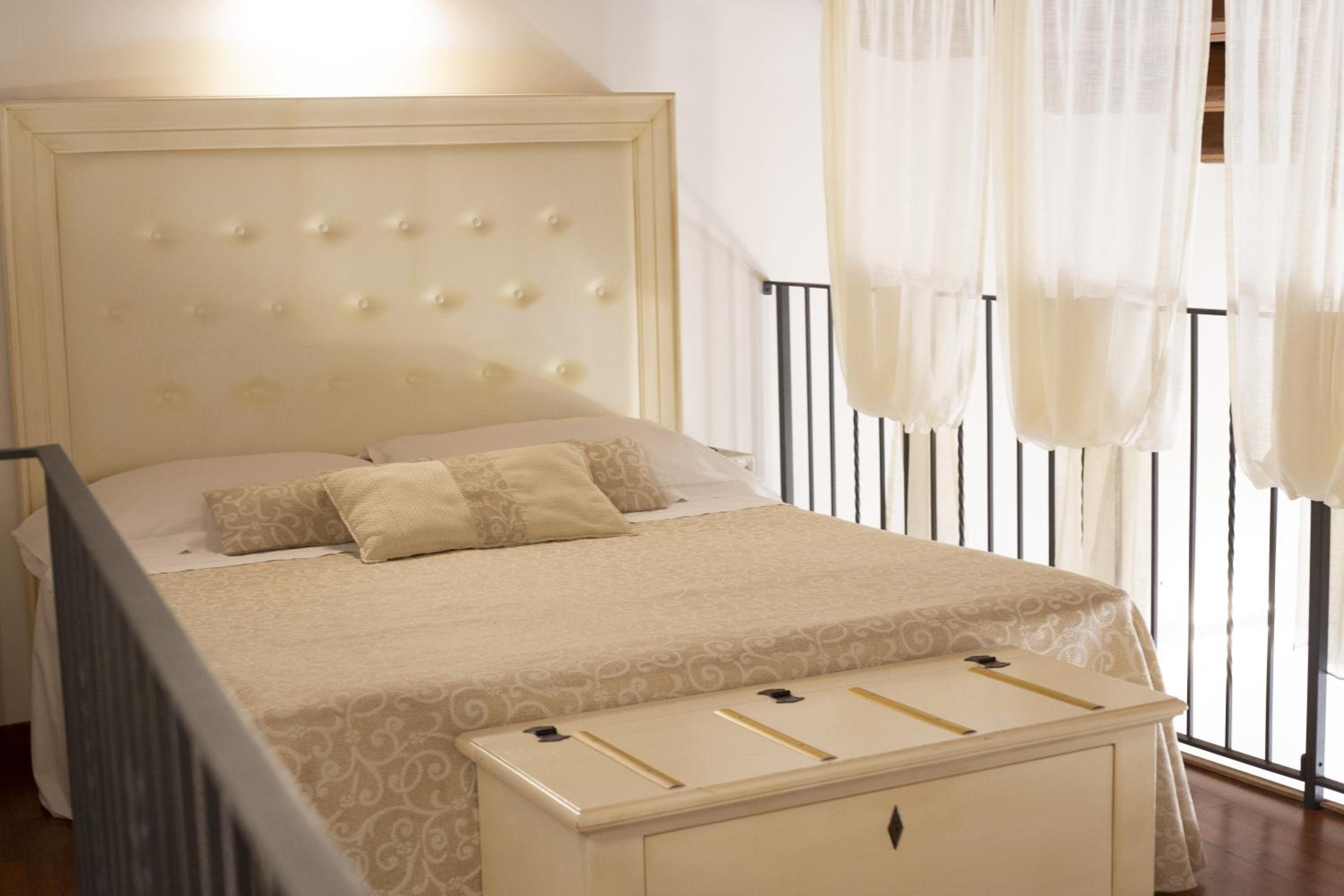 Apartment - Split Level