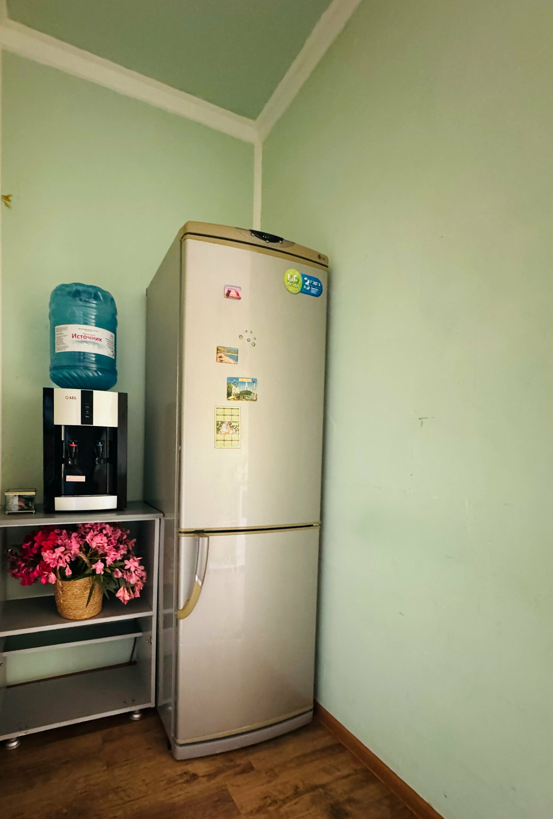 Трехместный номер с видом на горы