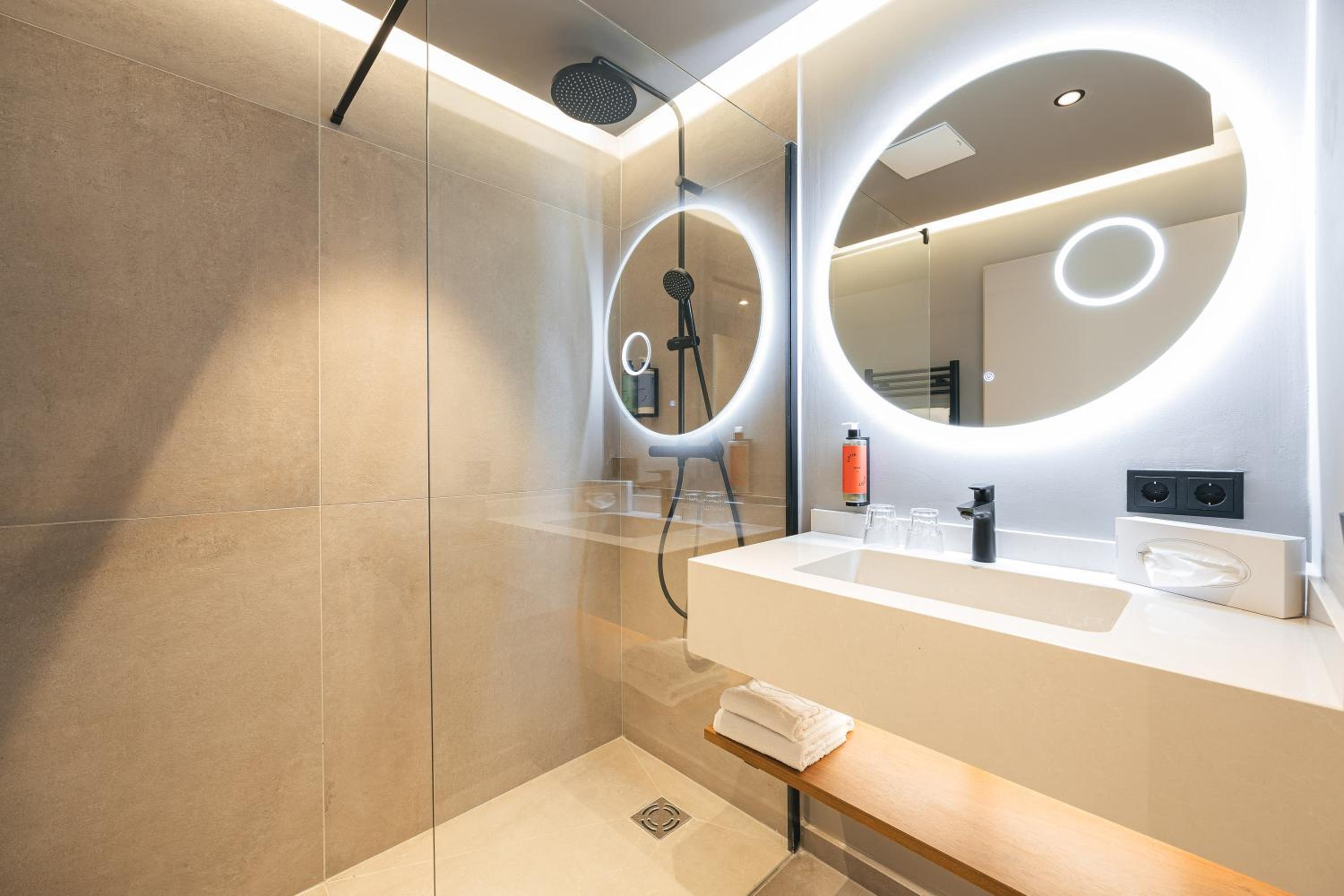 Double Room with Air Conditioning