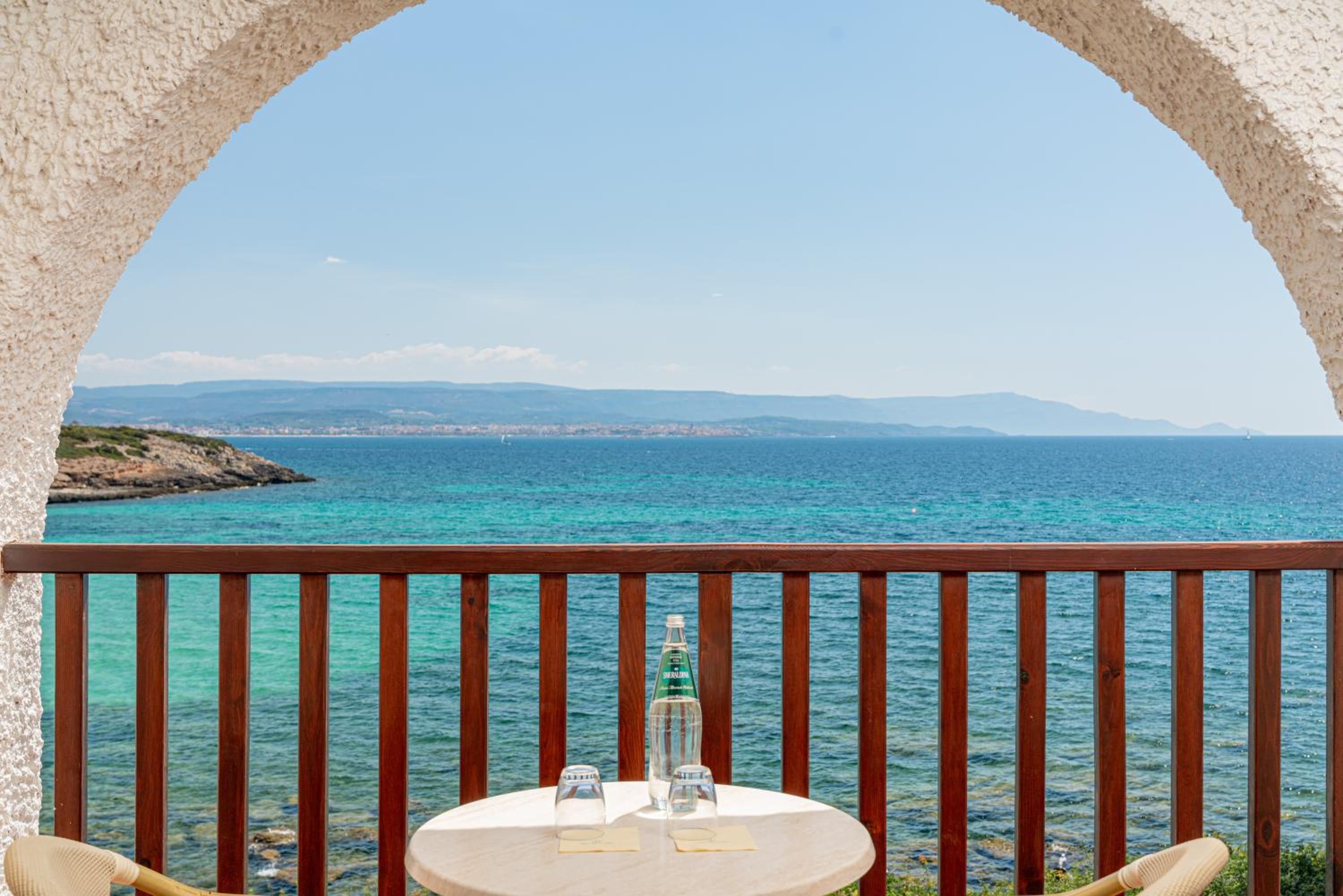Double or Twin Room with Sea View