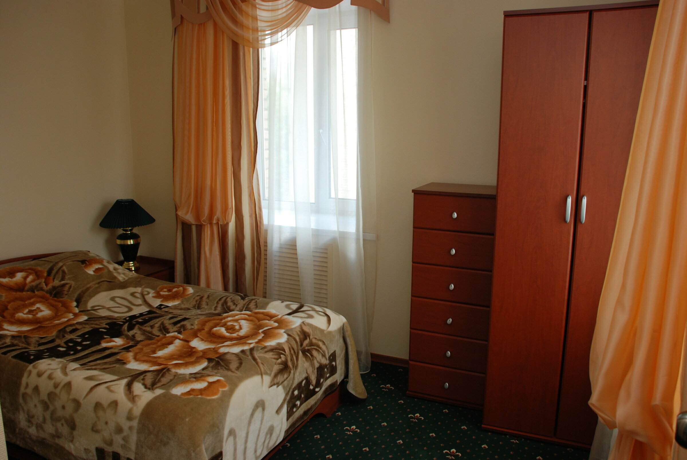 Полулюкс Делюкс