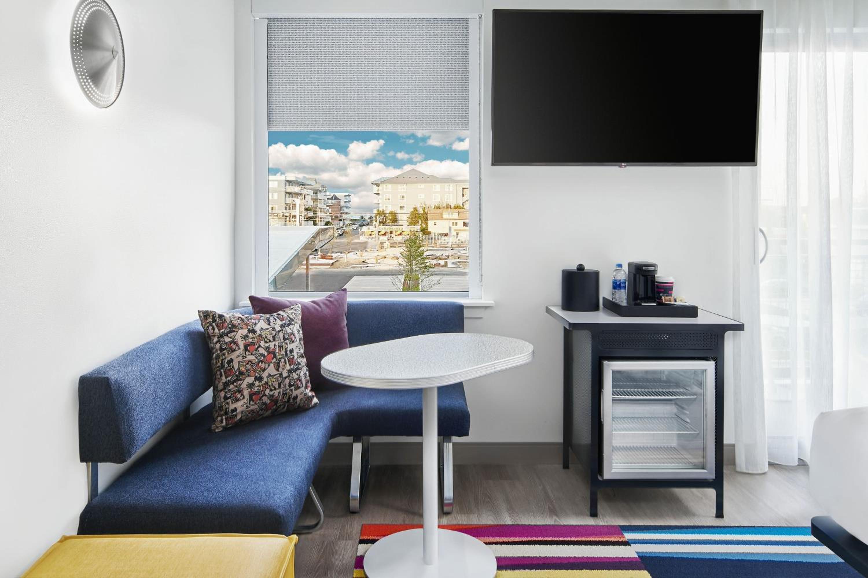 Guest room, 2 Queen, Sofa bed, Waterfront