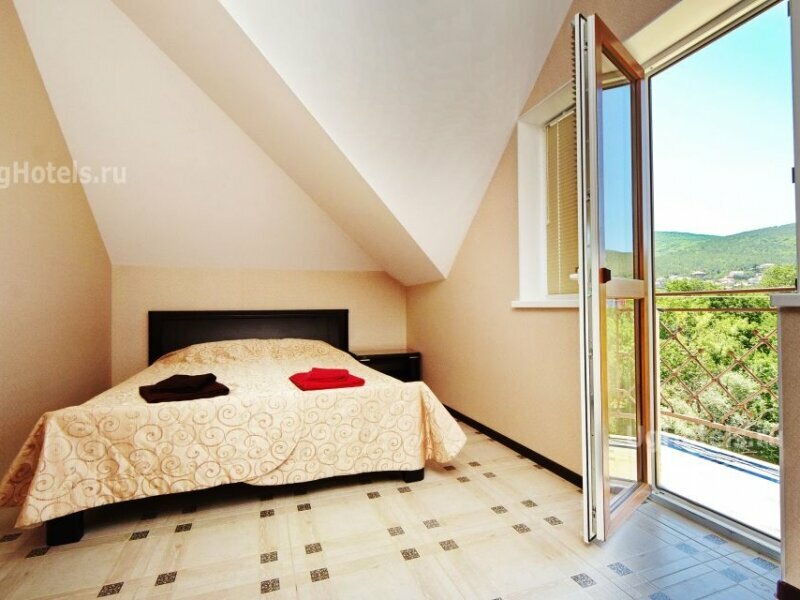 Большой двухместный номер с 1 кроватью