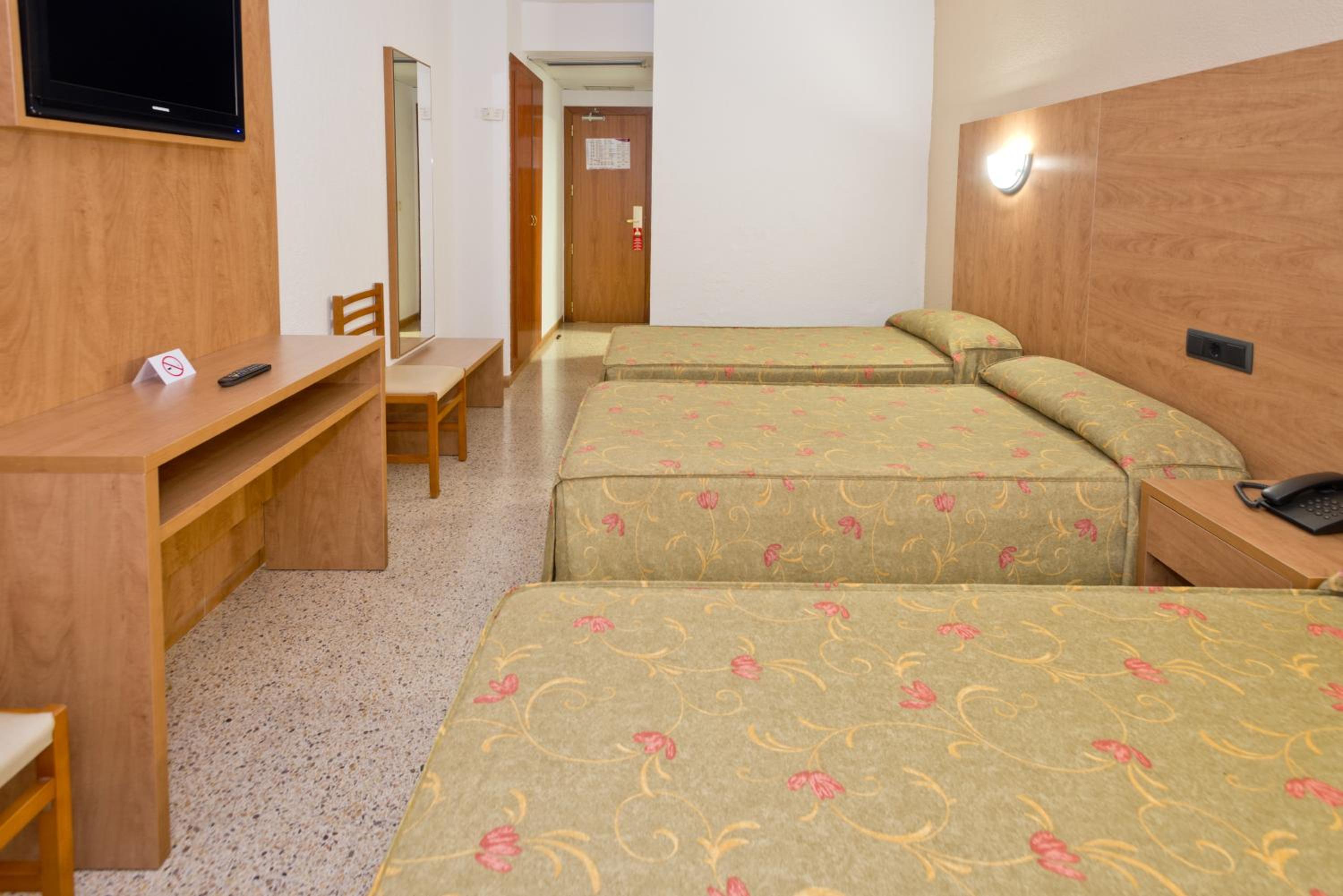 Triple Room with Balcony