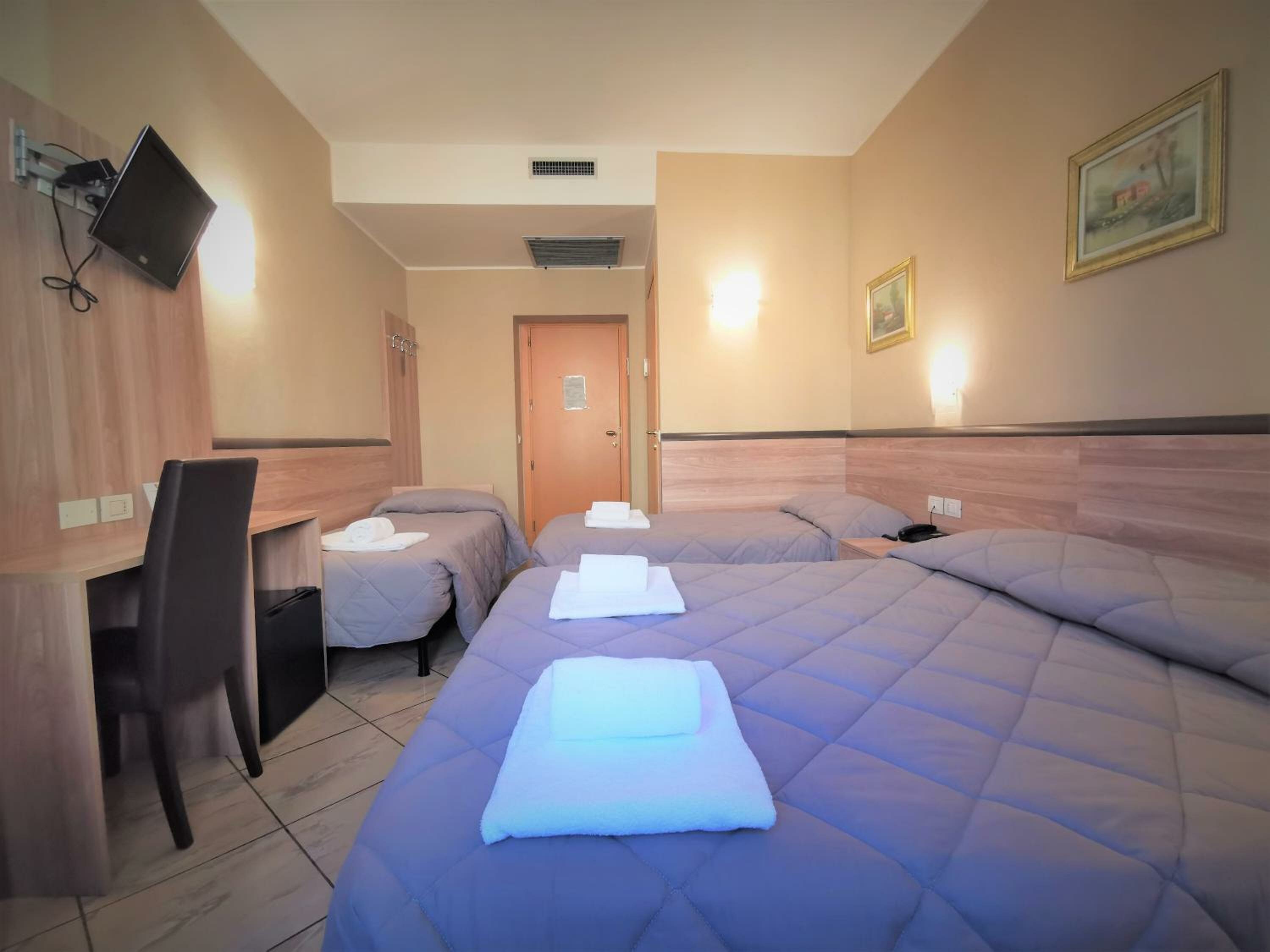 Standard Quadruple Room