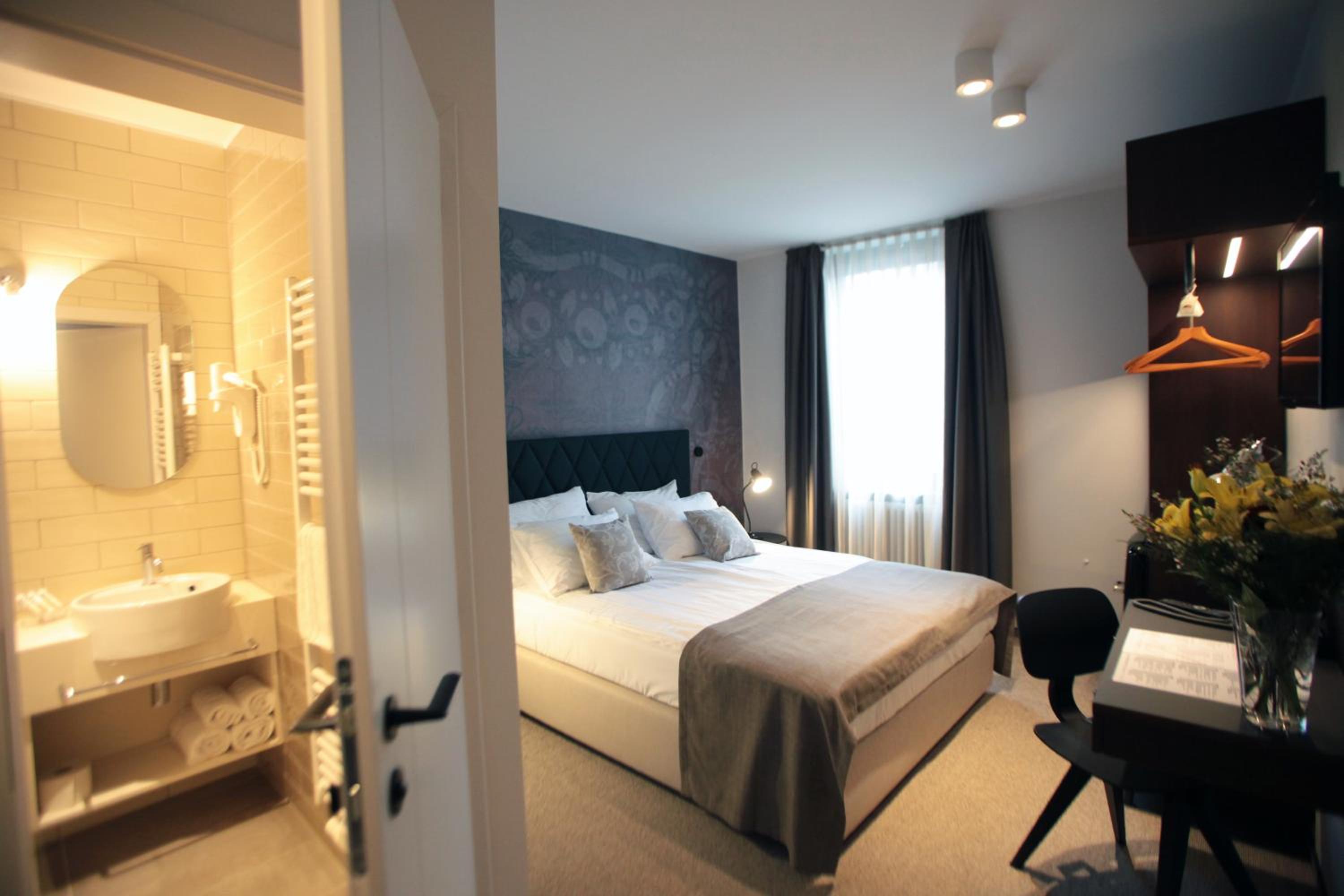 Comfort Double or Twin Room