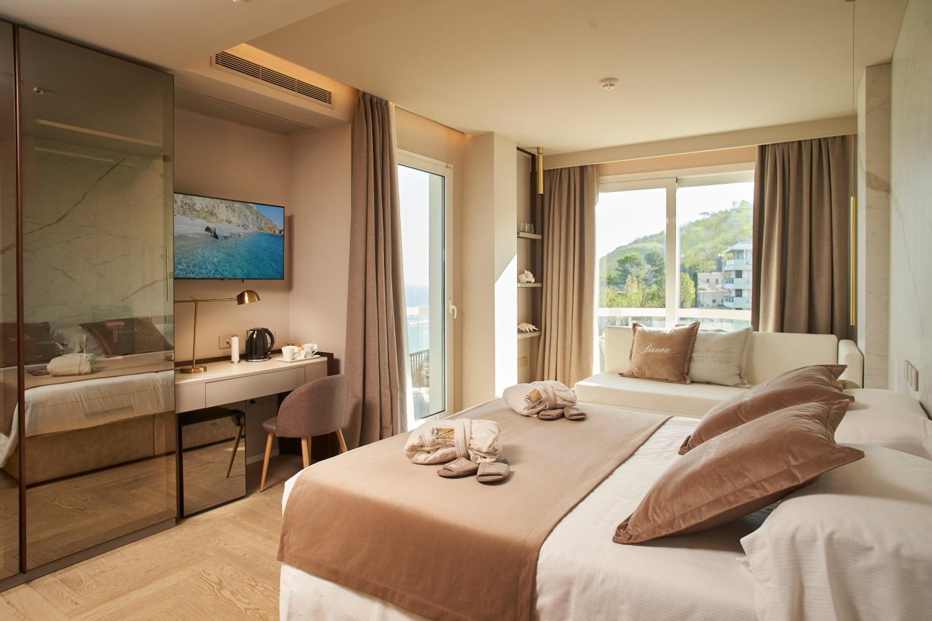 Junior Suite with Sea View
