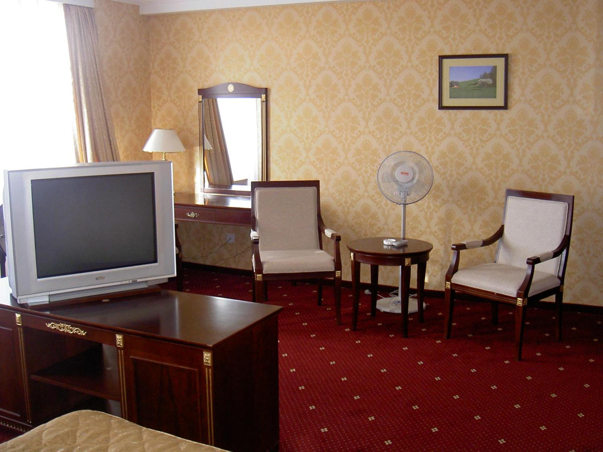 Deluxe King Room