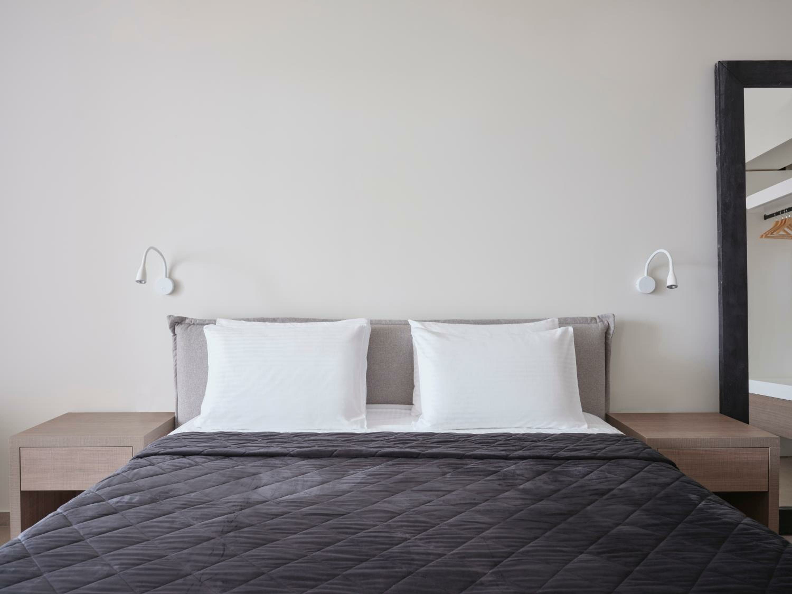 Deluxe Double Room Inland View