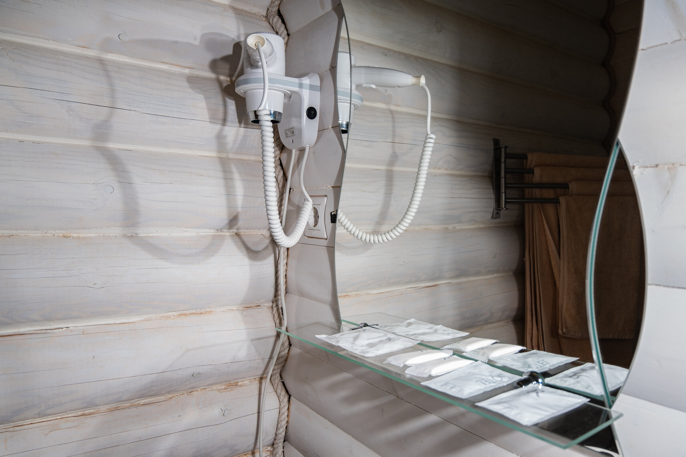 Люкс с видом на бассейн