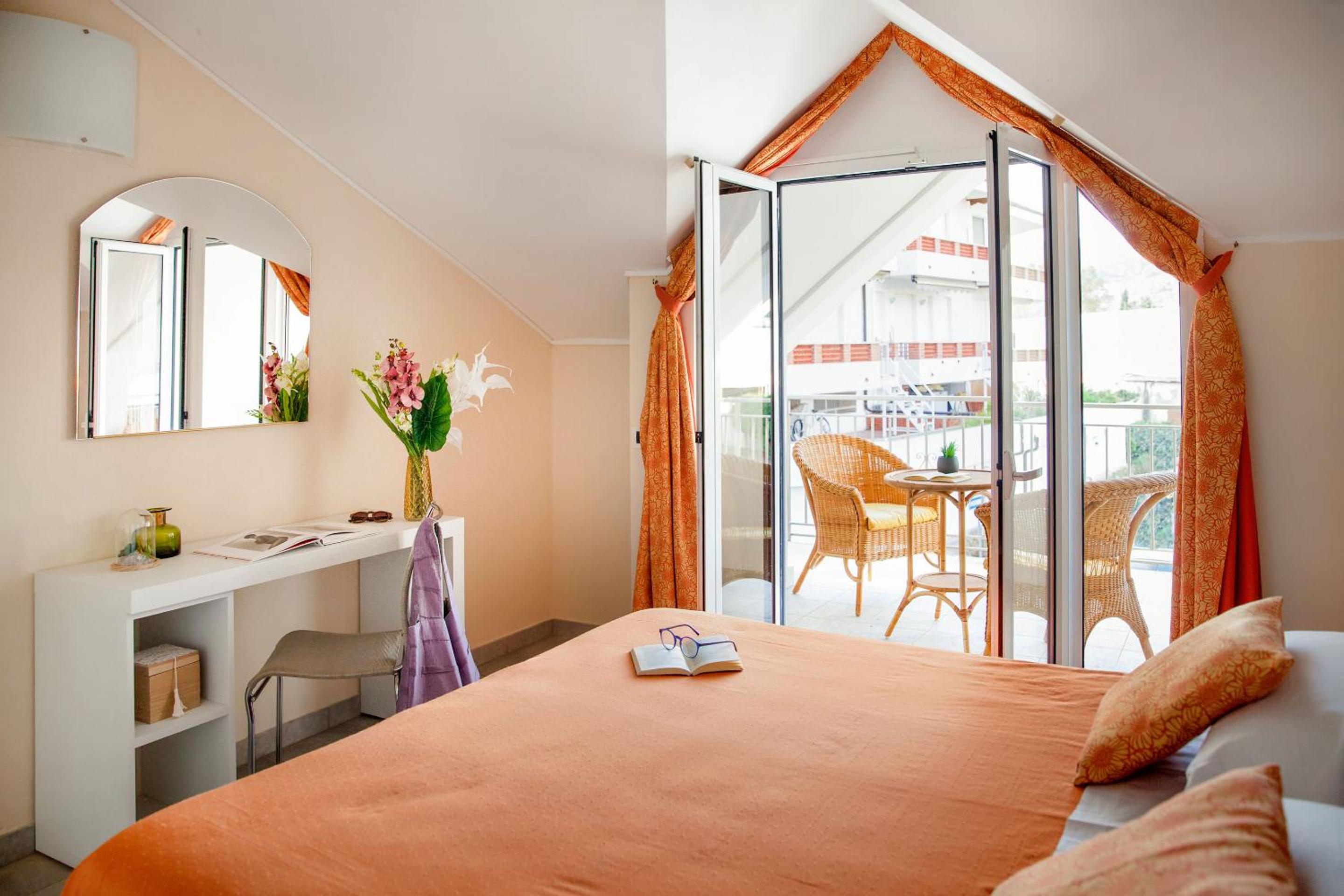 One-Bedroom Apartment (3 Adults)