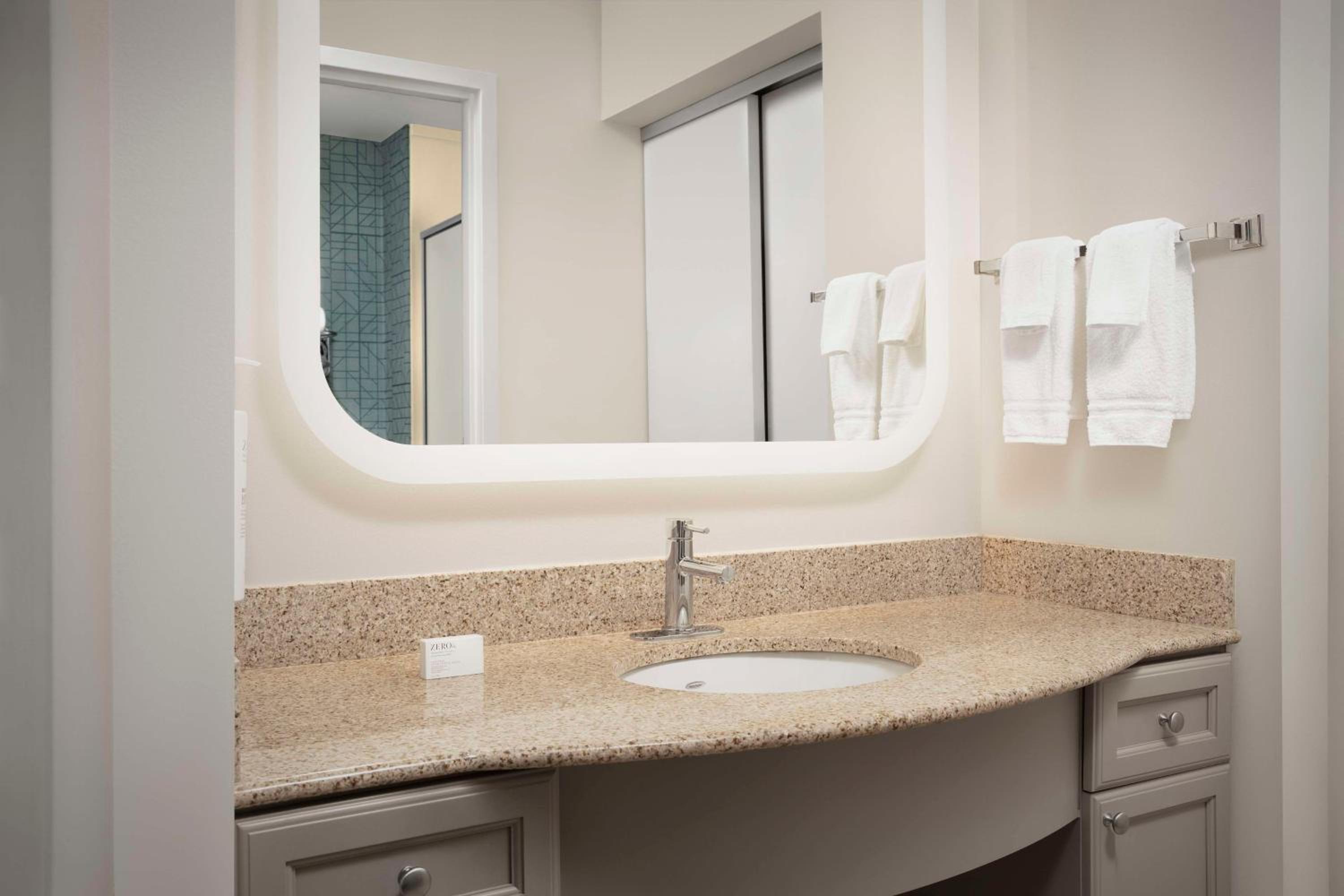 King Studio Suite - Non-Smoking