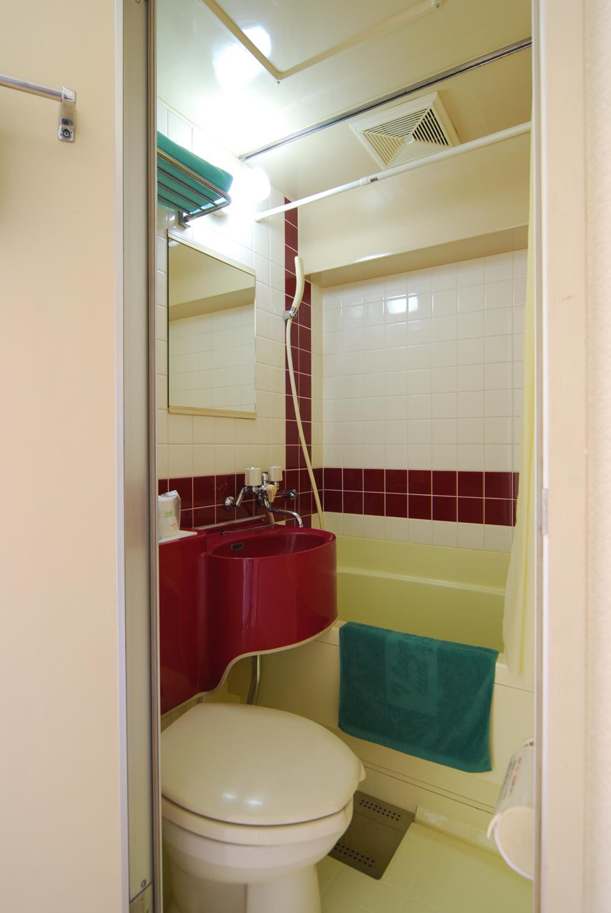 Standard Twin Room - Non-Smoking