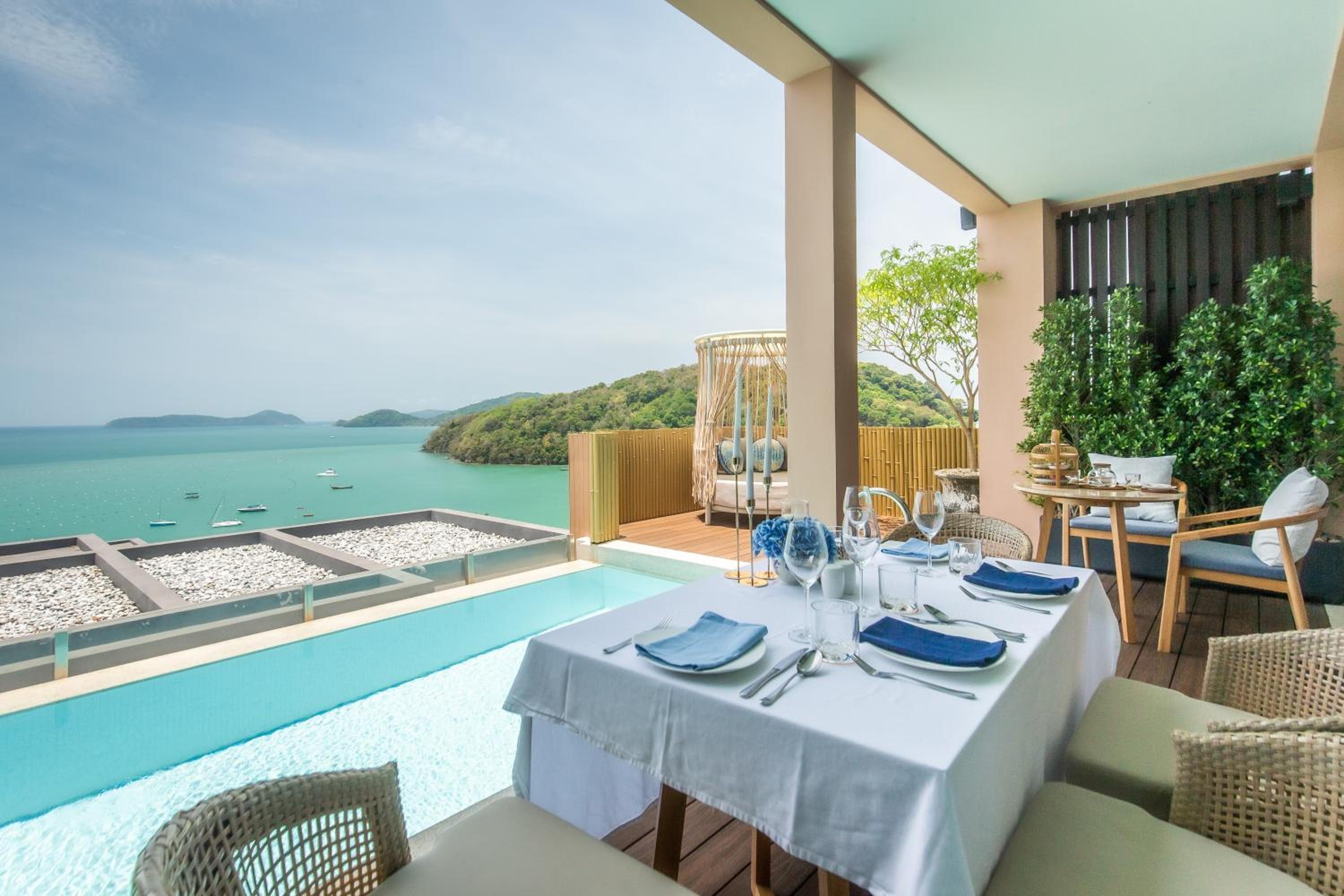 Panoramic Two Bedroom Pool Villa (Free Selected Mini-bar)