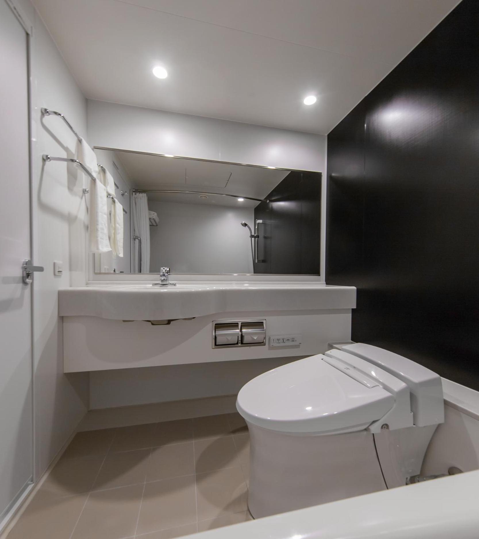 Twin Room - Non-Smoking