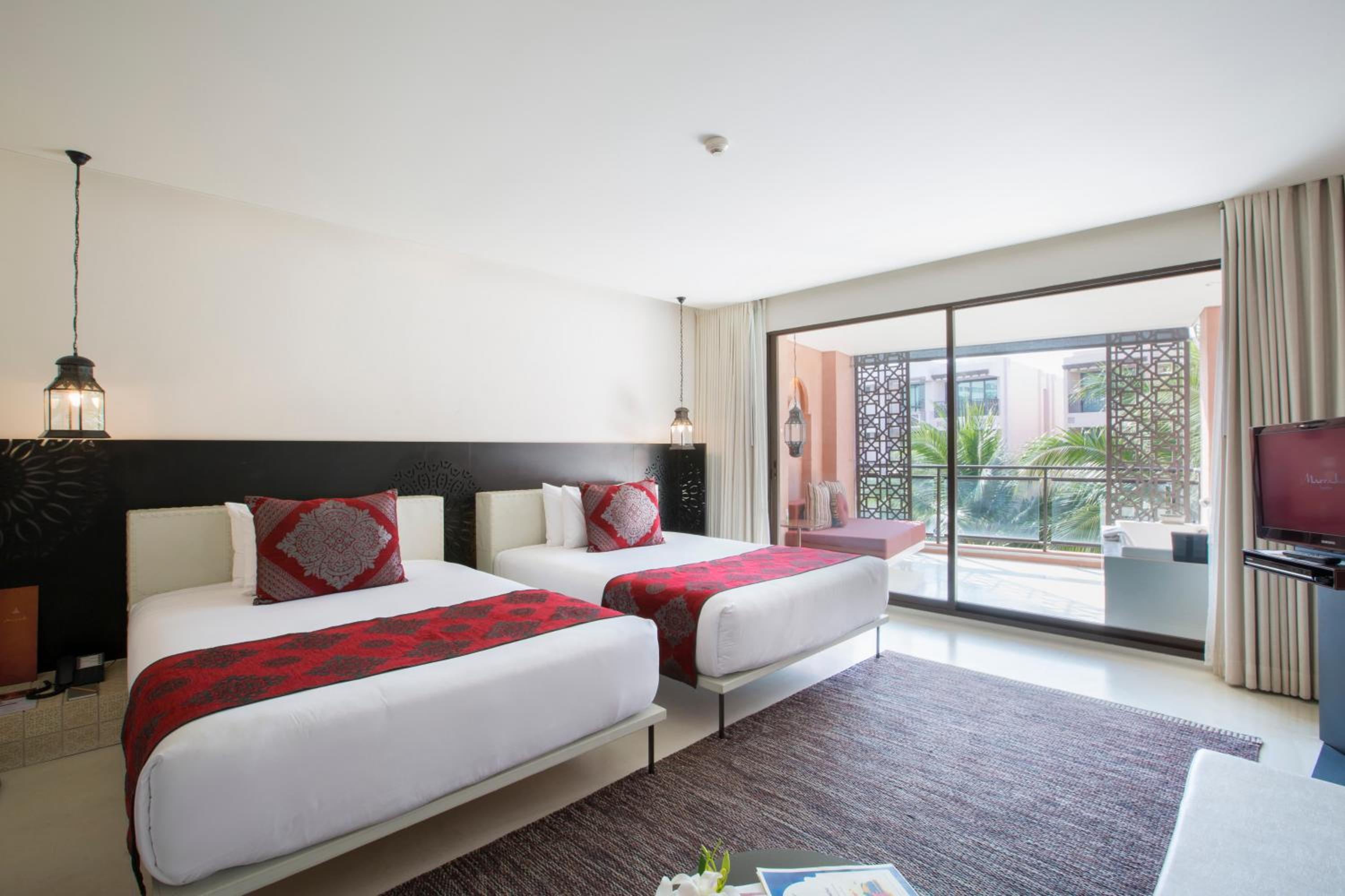Junior Suite with Pool View