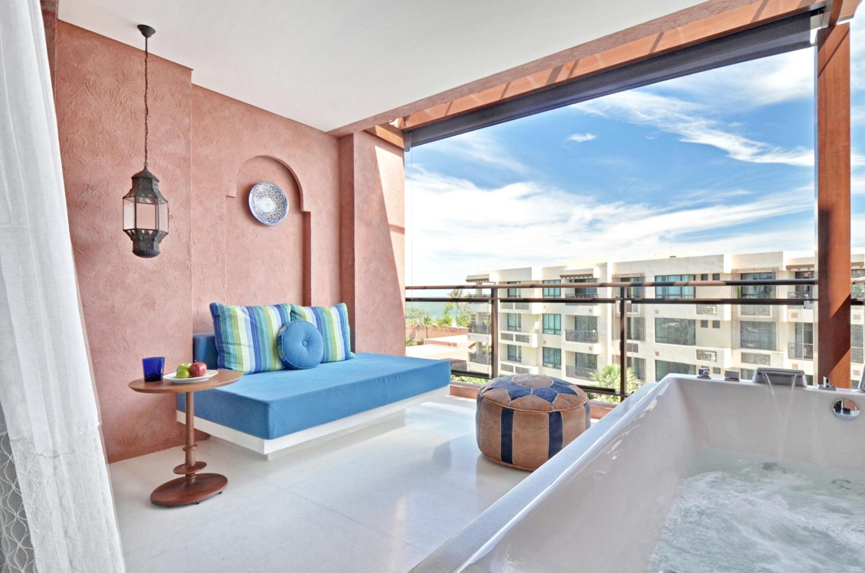 Junior Suite with Pool View
