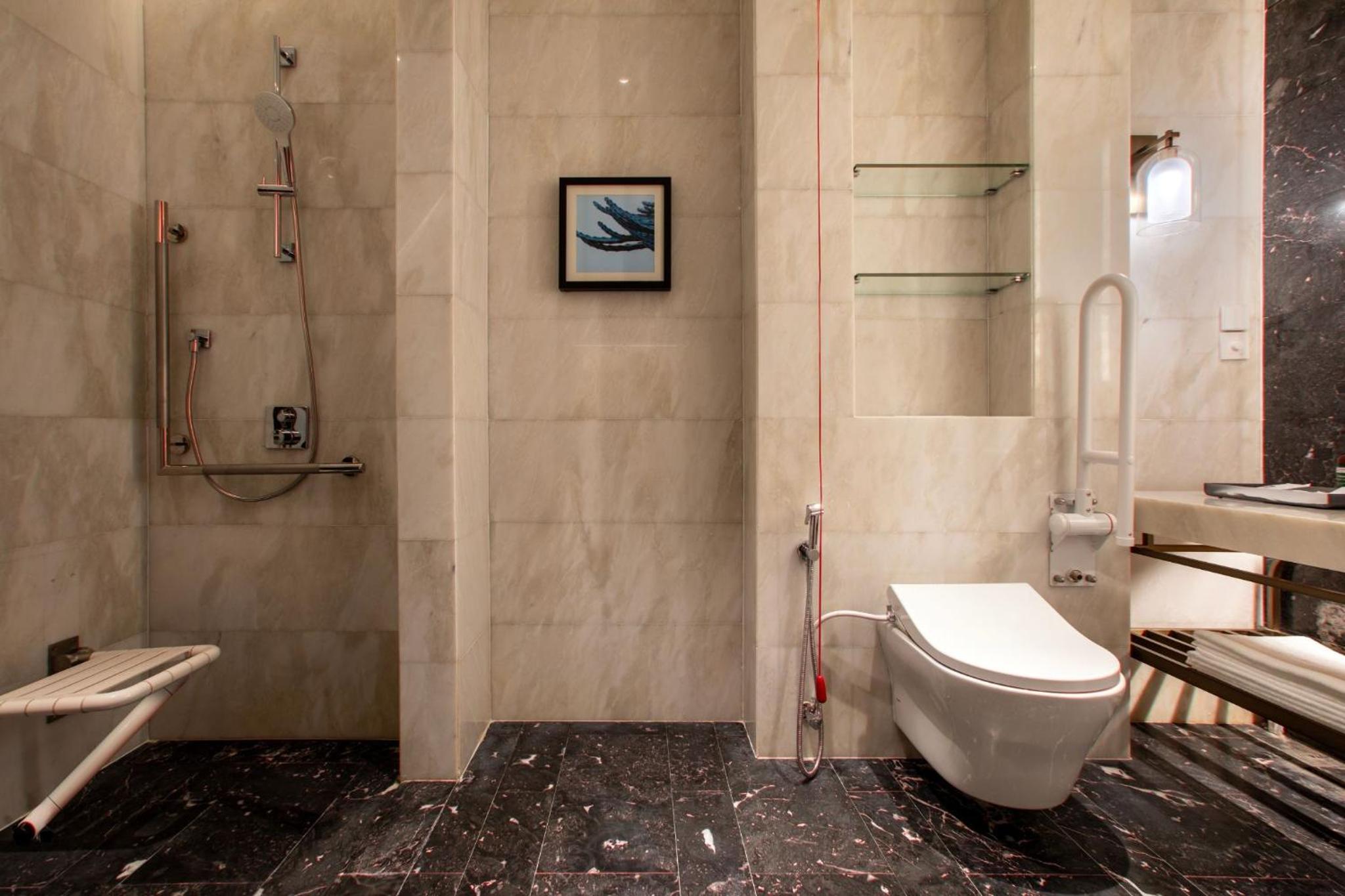 Standard King Room - Accessible