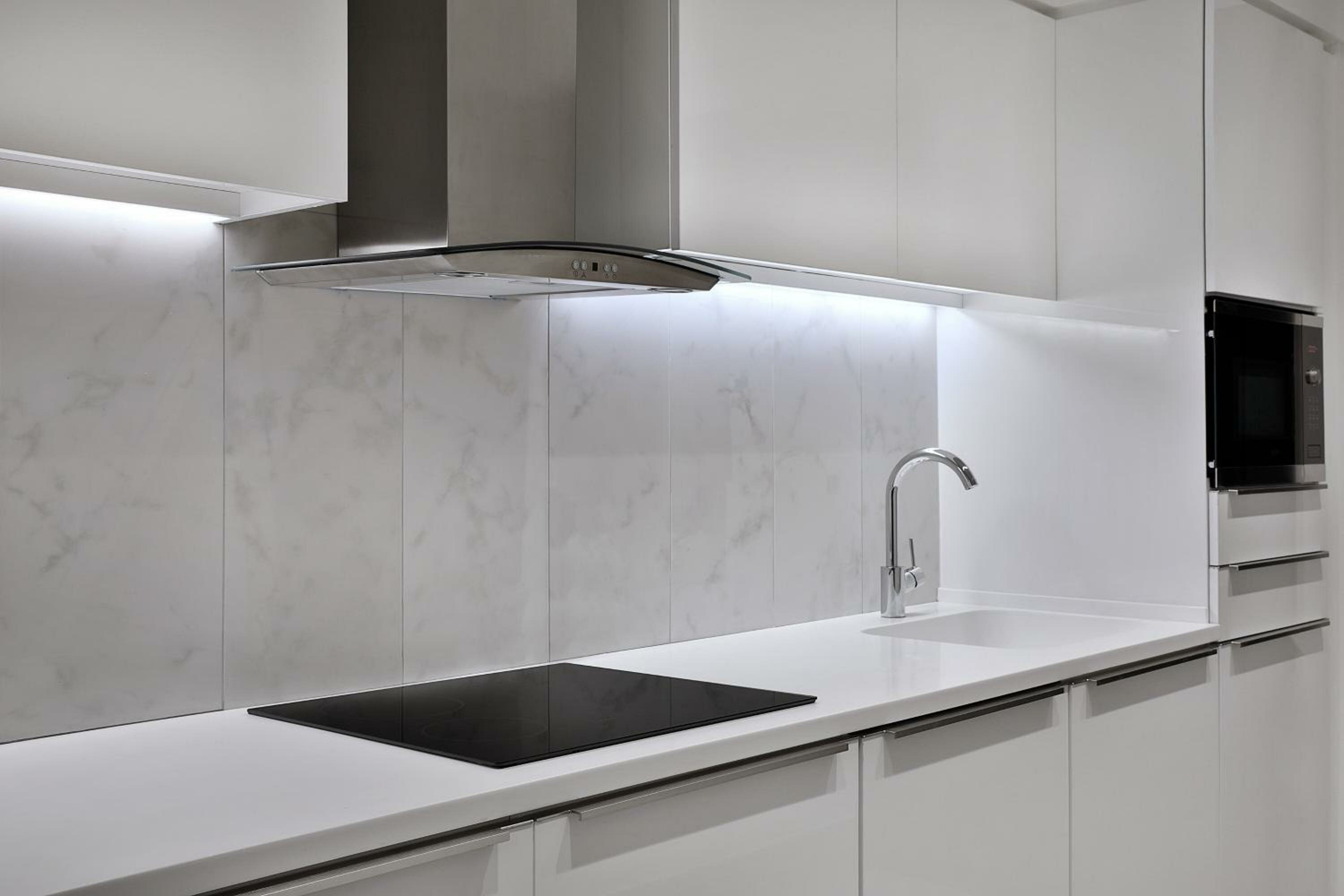 Metropolitan Suite, 1 Bedroom Suite, 1 King, Balcony