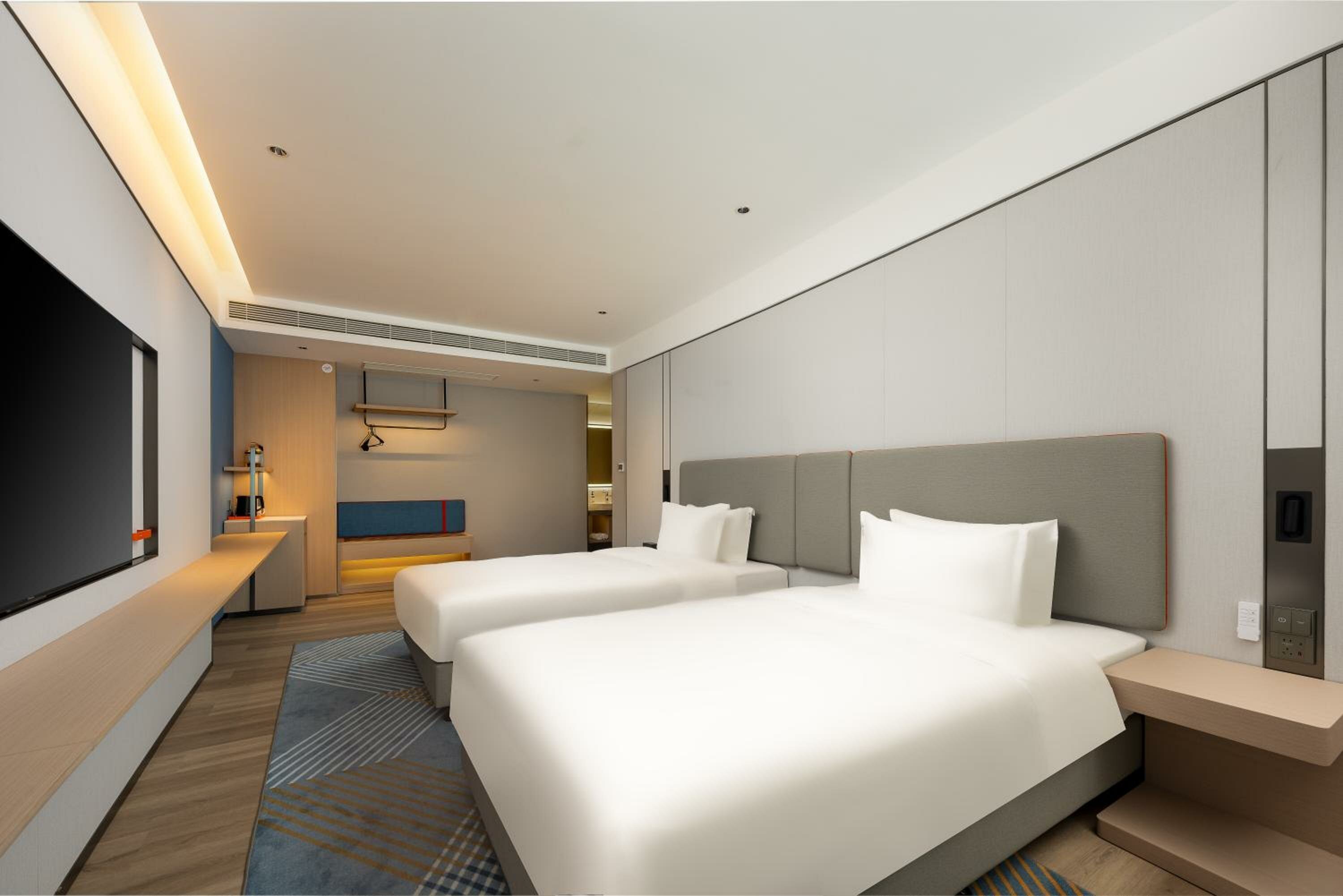 Standard Double Room with Two Double Beds