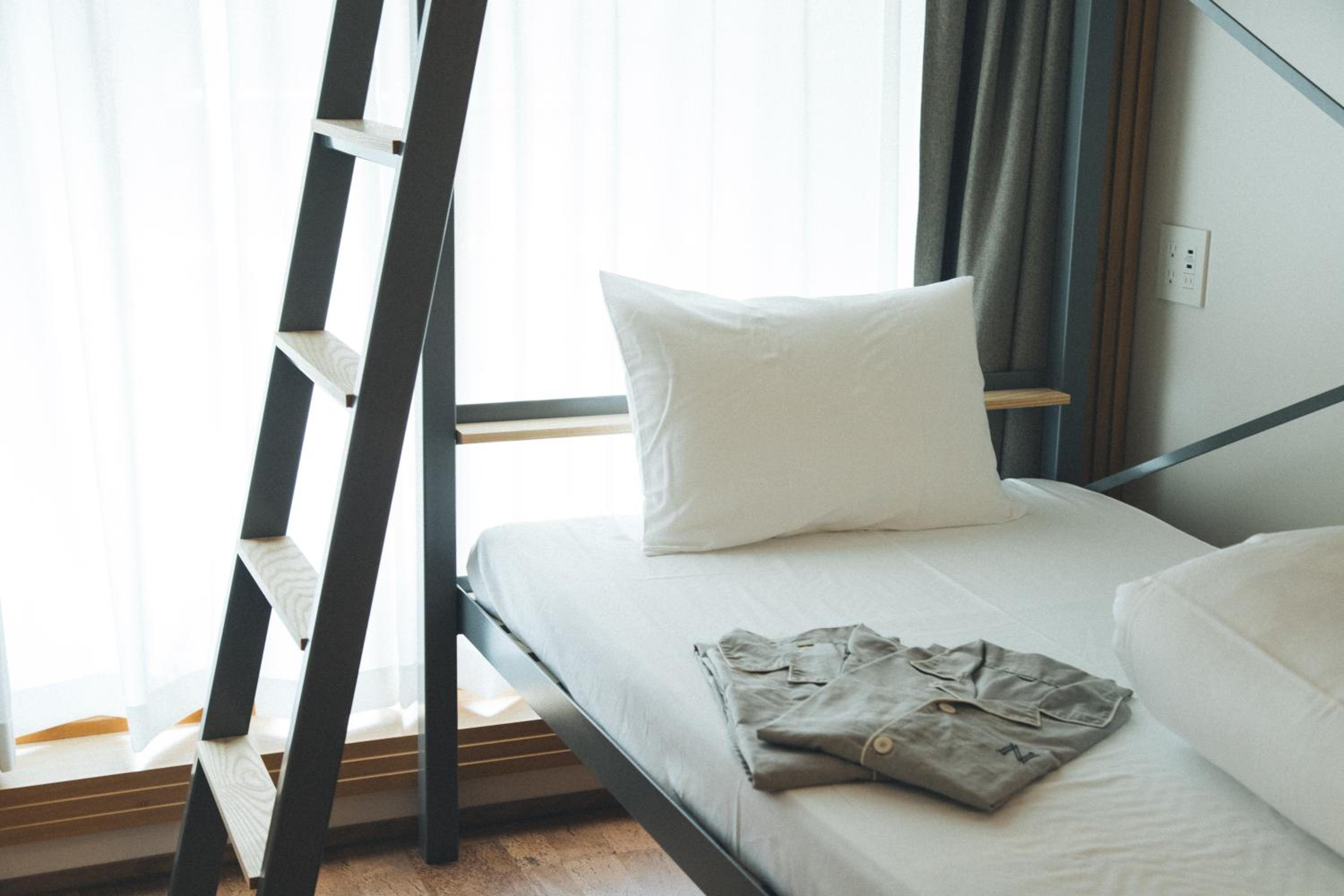 Economy Twin Room with Bunk Bed