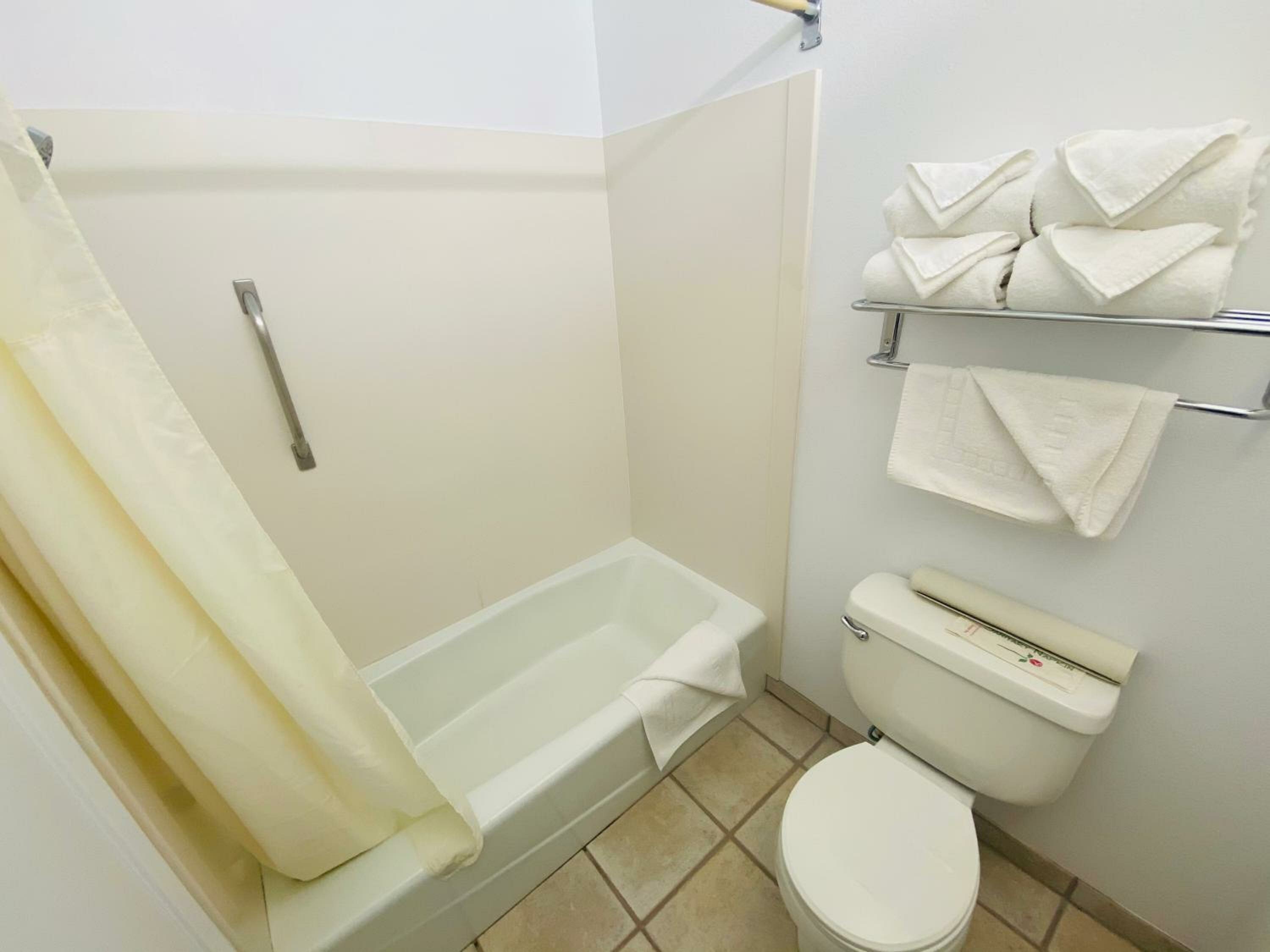 Deluxe Room 2 Queen Beds Fireplace and Balcony Non Smoking 