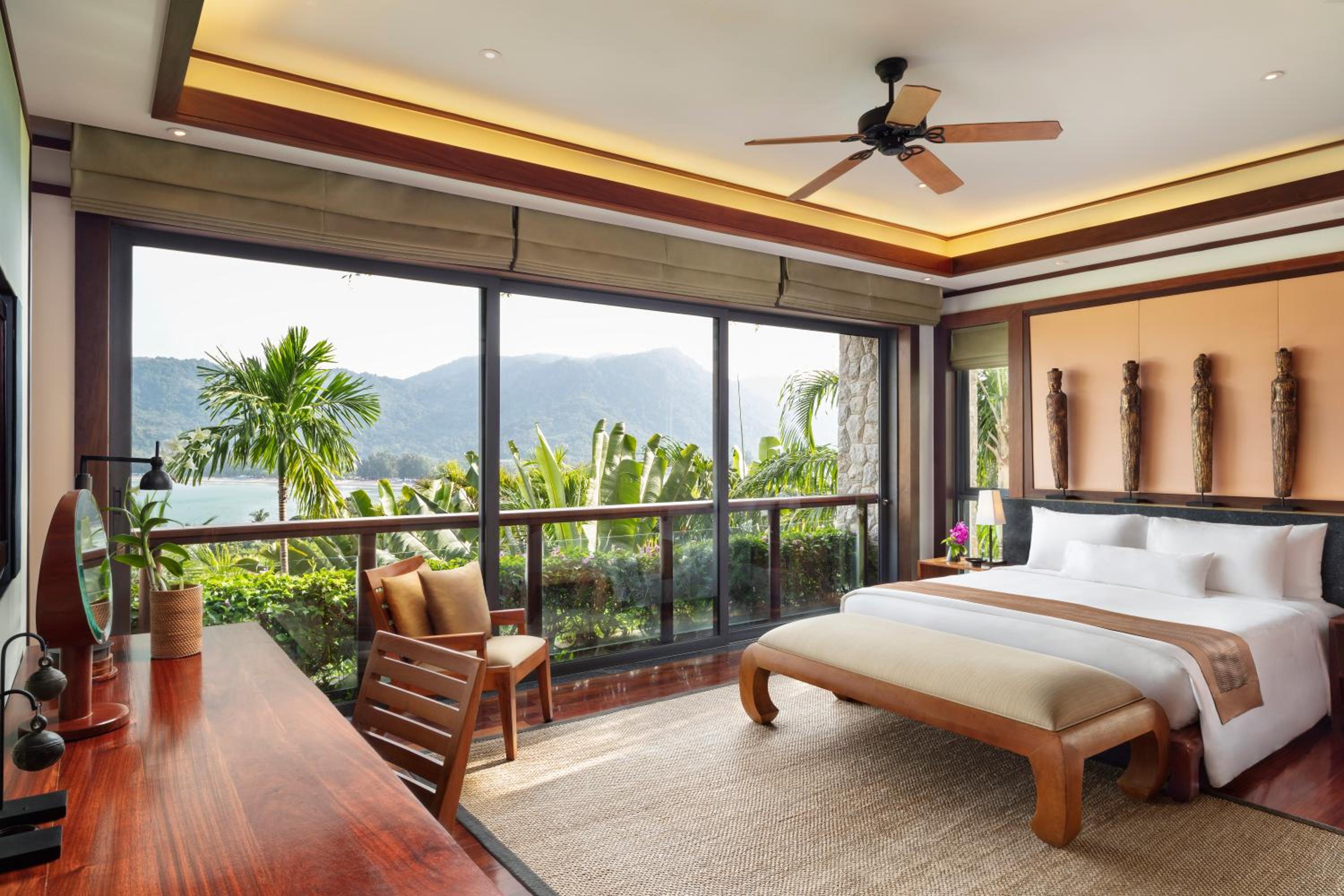 One-Bedroom Suite with Terrace
