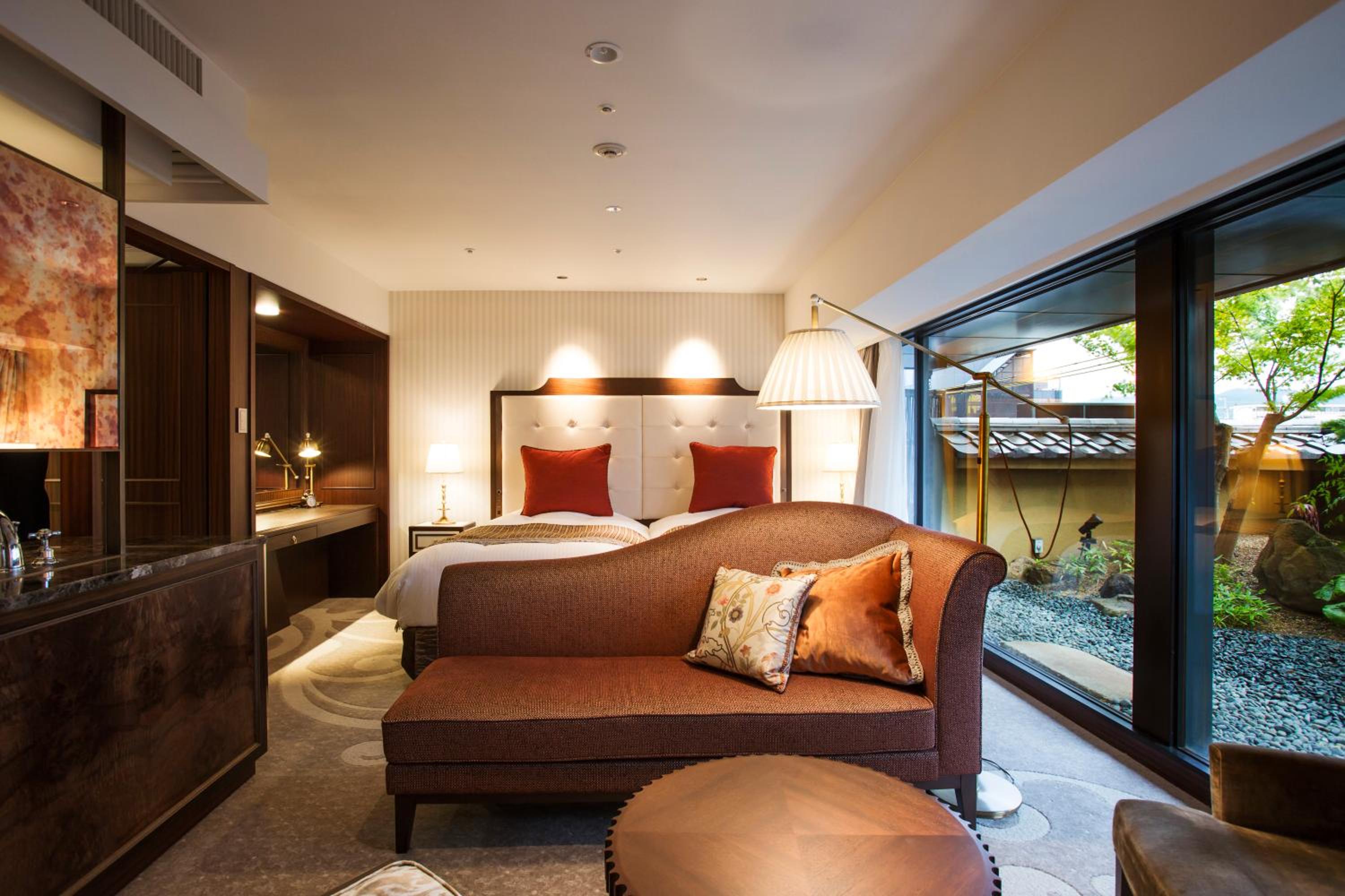 Junior Suite - Non- Smoking