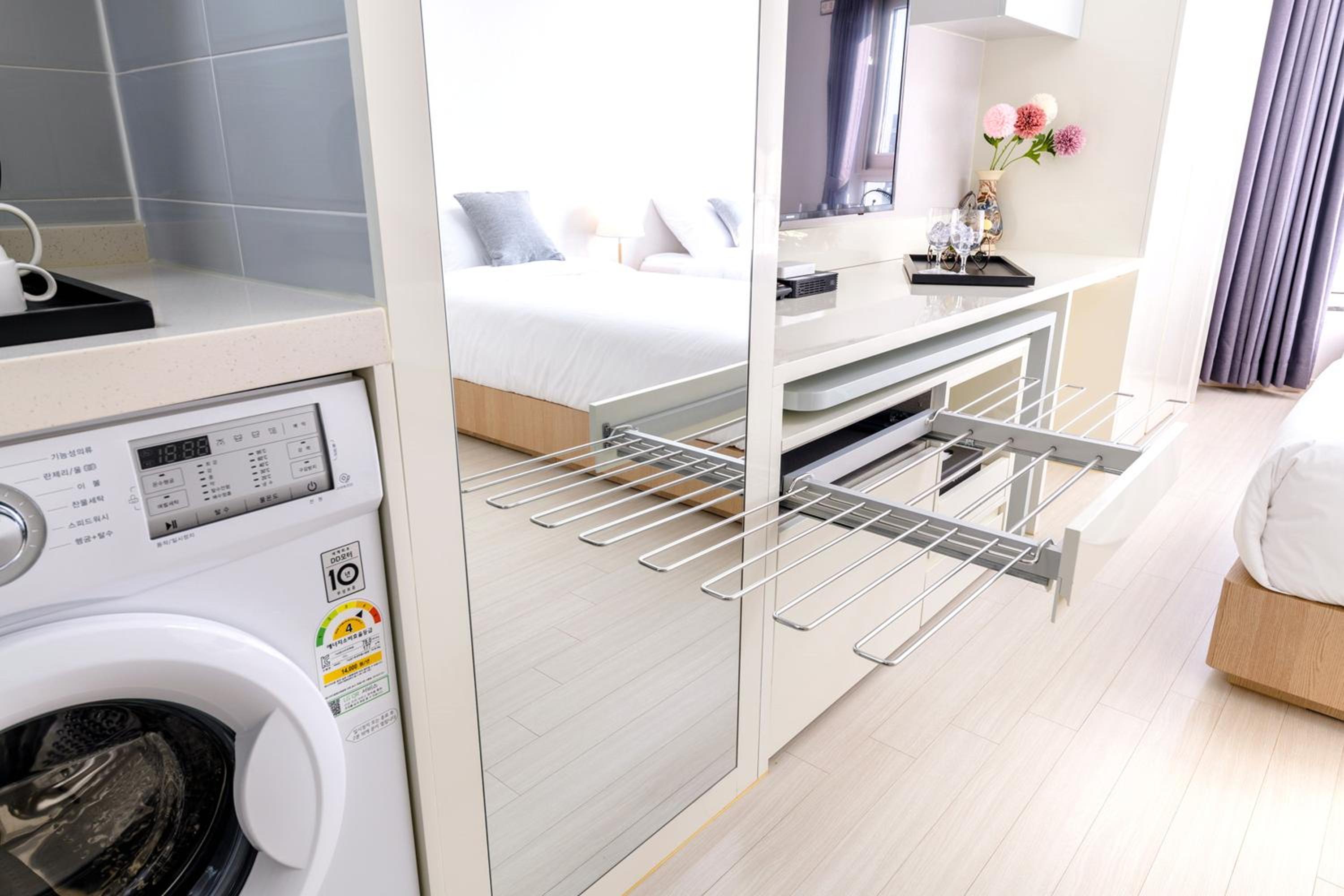 Family Twin Room With City View