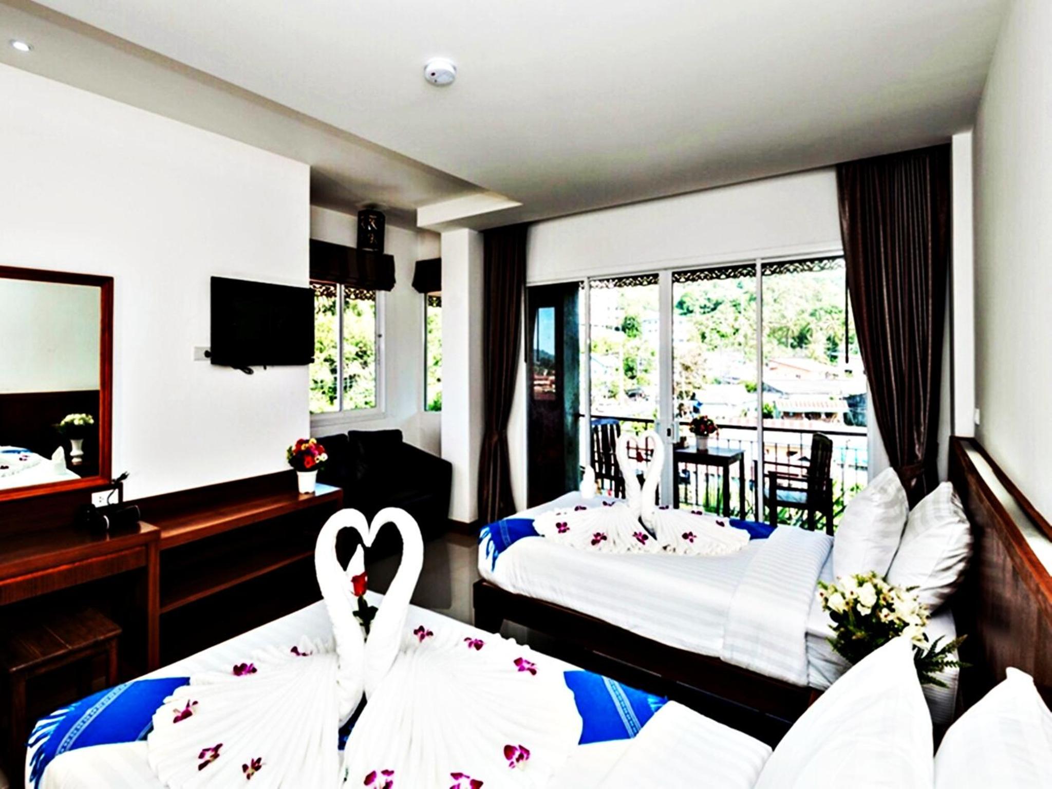 Deluxe Family Room
