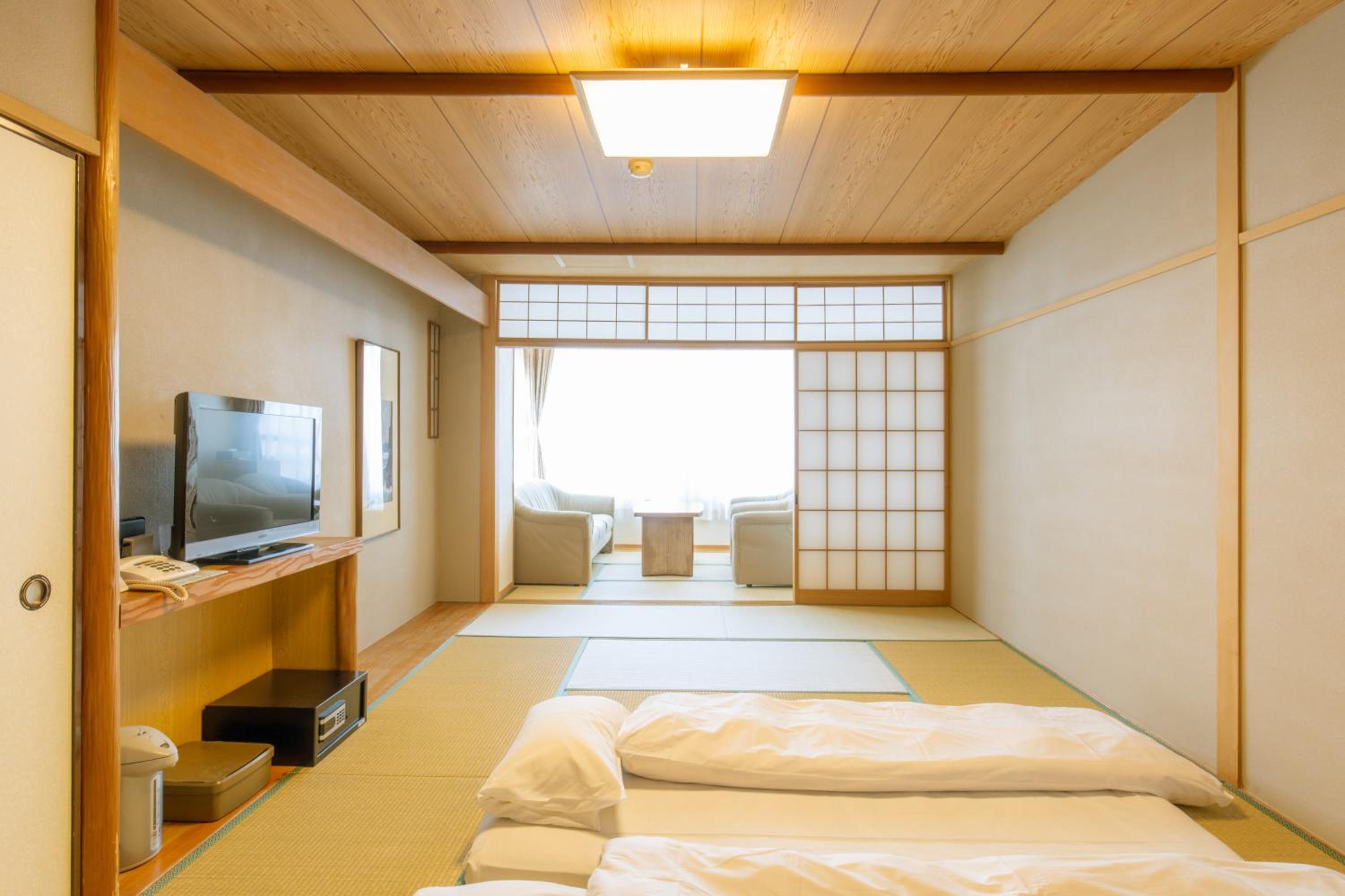 Japanese-Style Room City Side - Non-Smoking