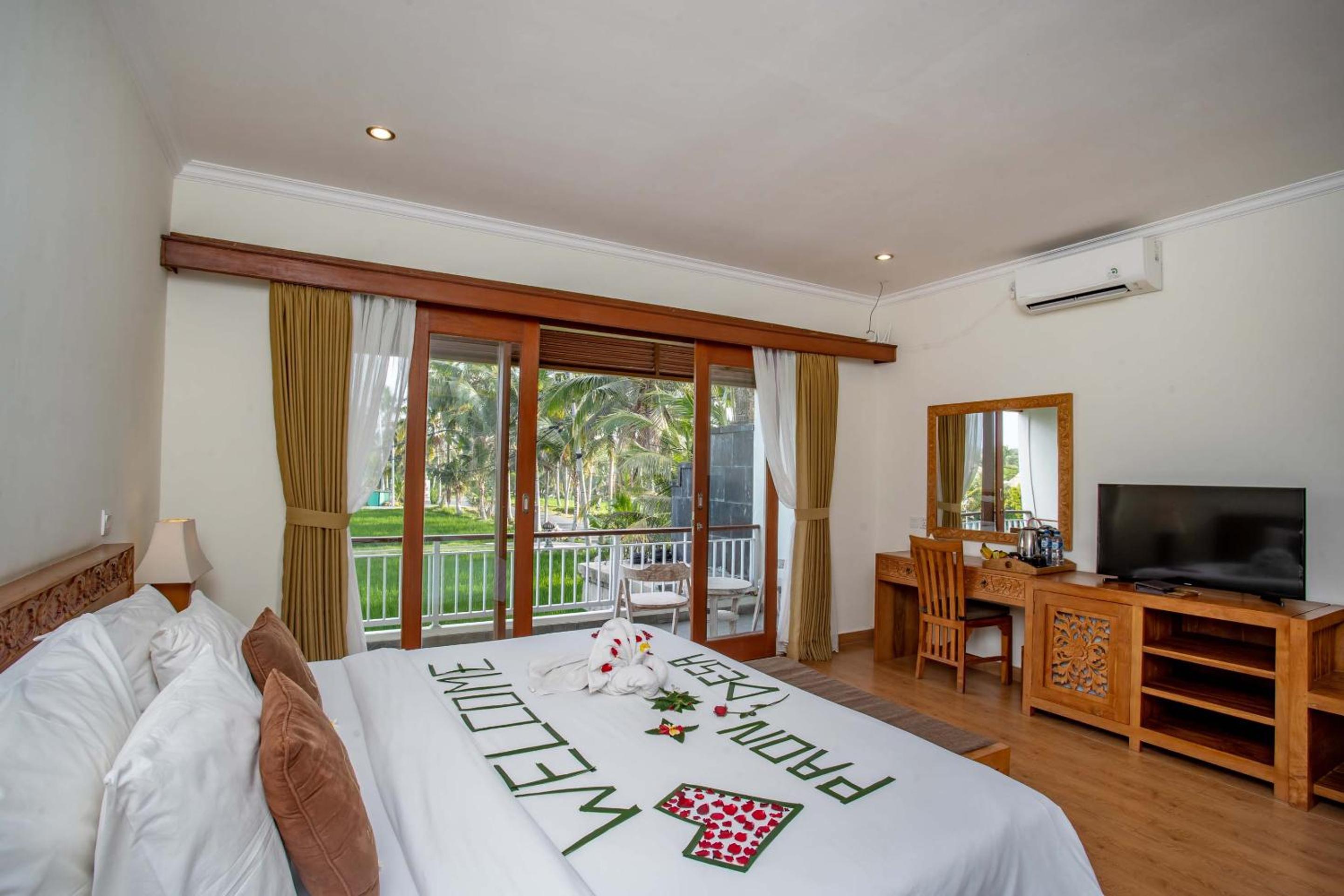 Suite Balcony with Rice Field View
