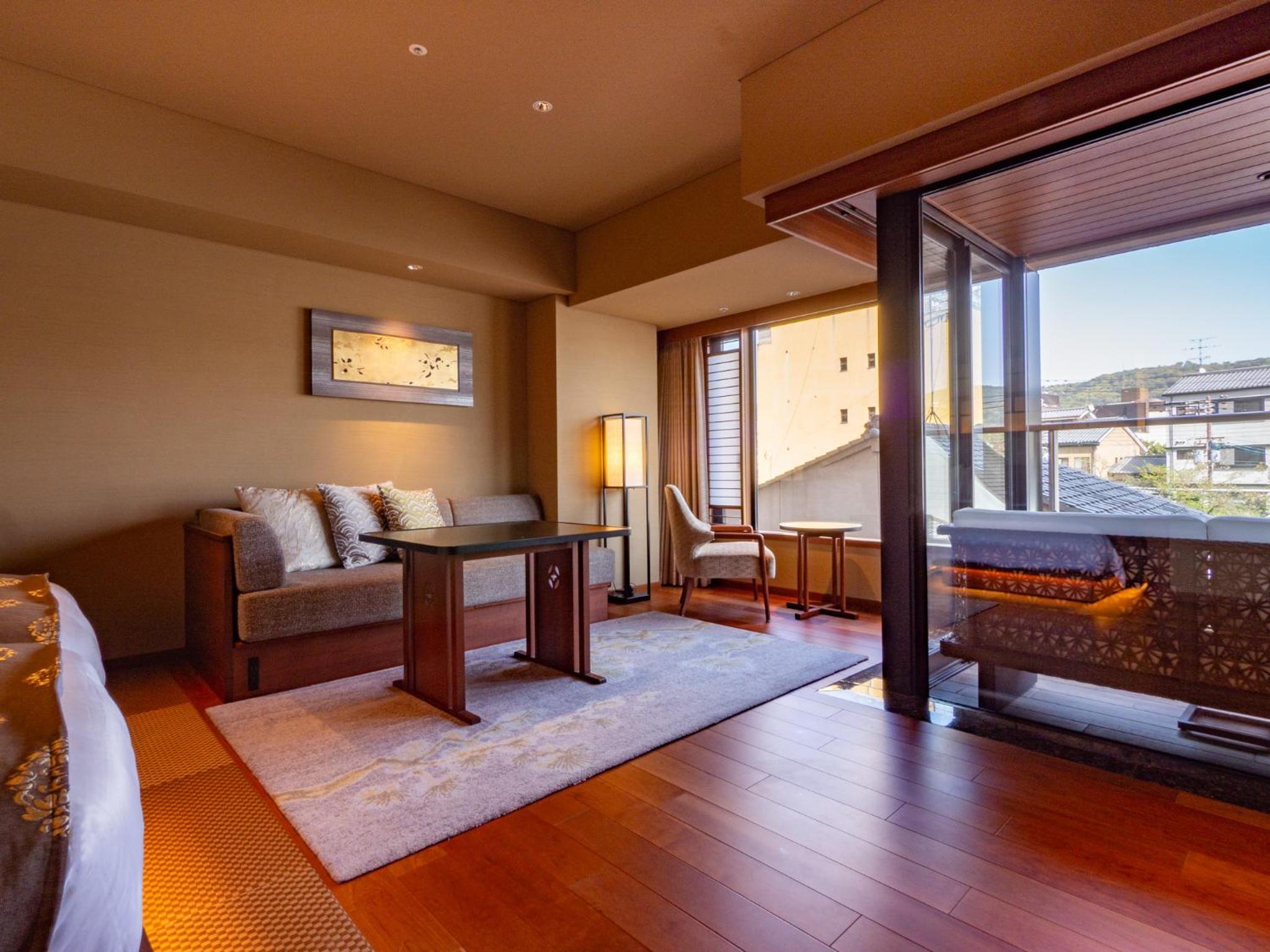 Precious Twin - 3-4th Floor