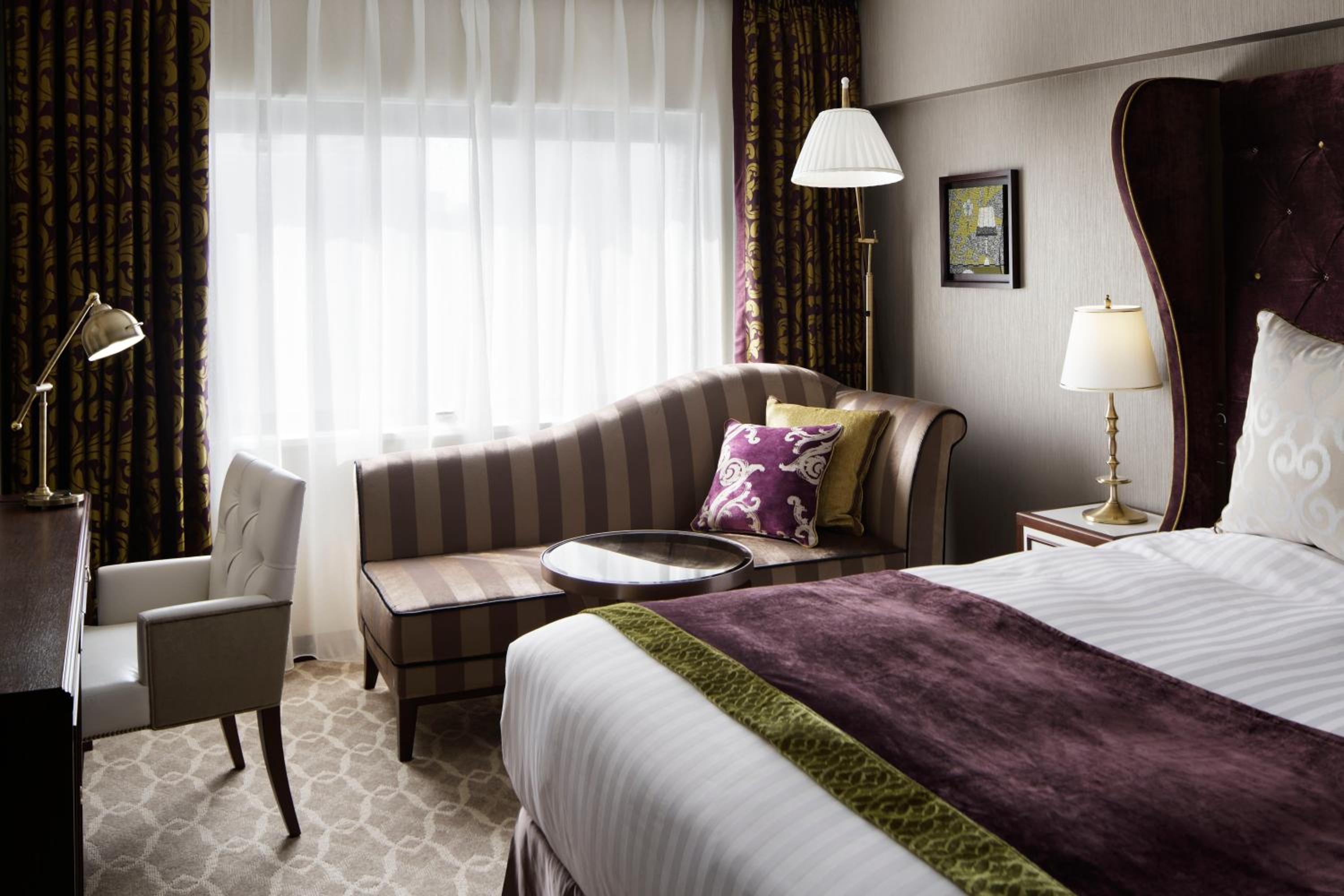 Premier Deluxe Double - Non-Smoking