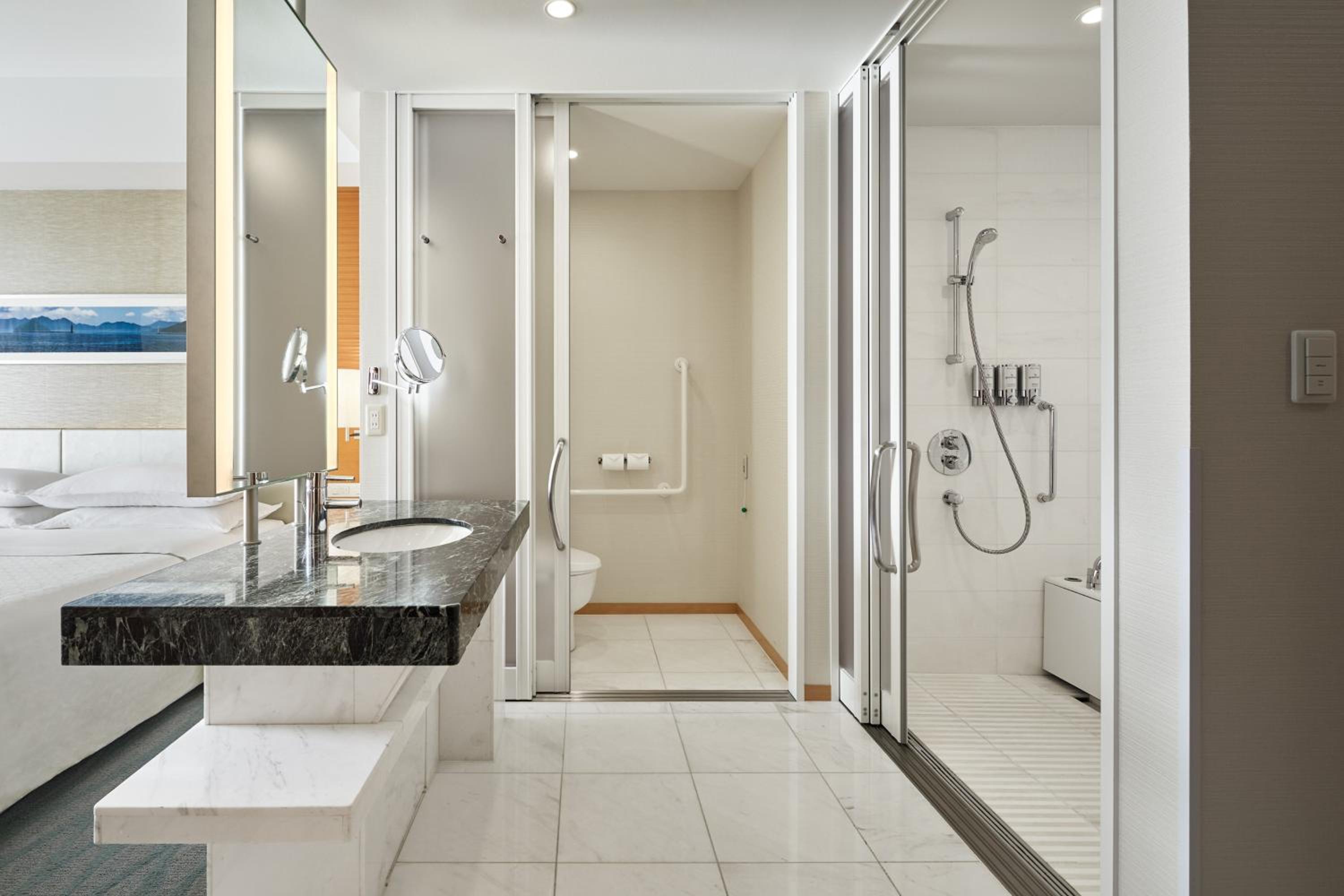 Deluxe King Room, 1 KING, City View