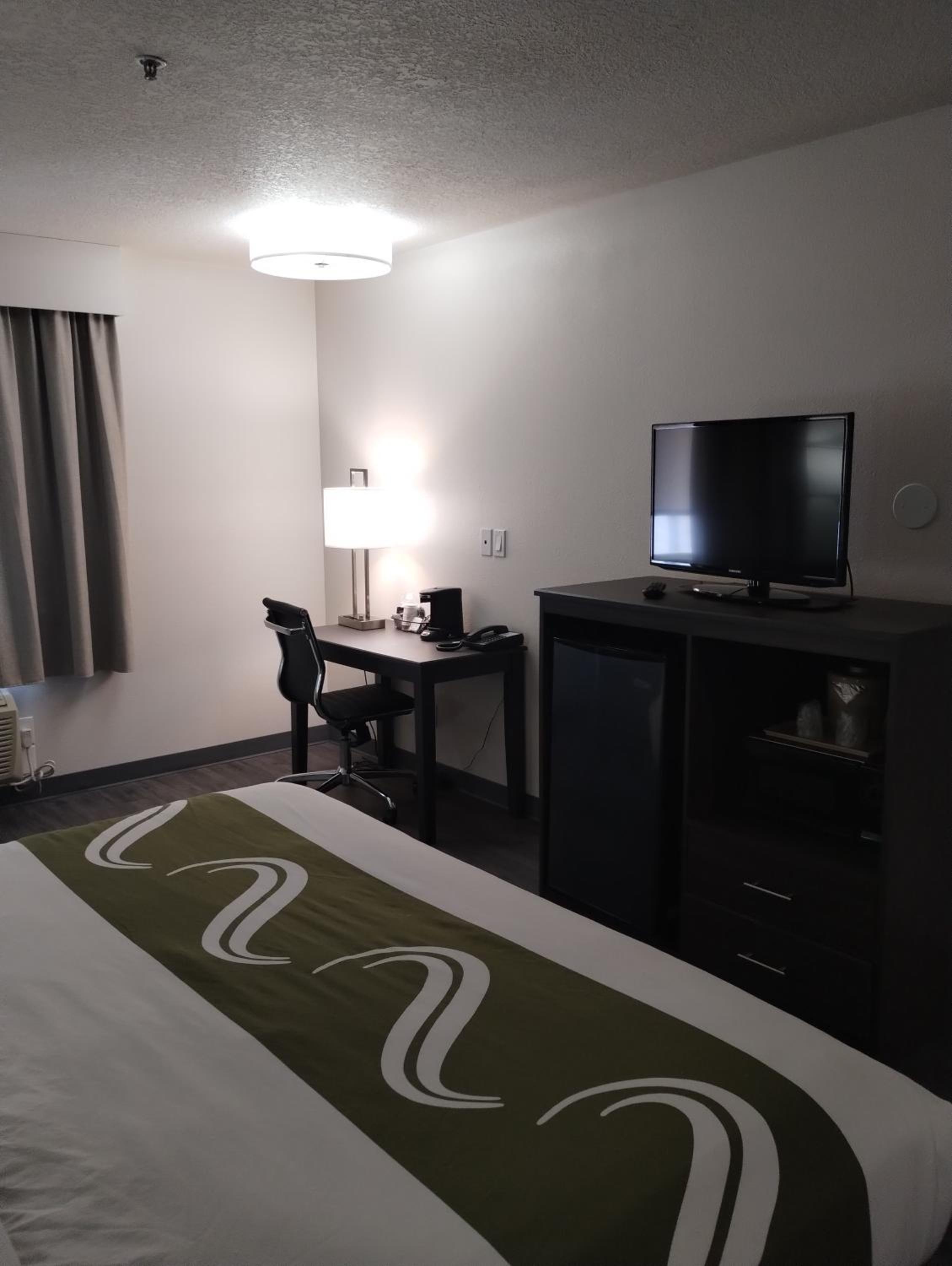 Standard King Room - Non Smoking