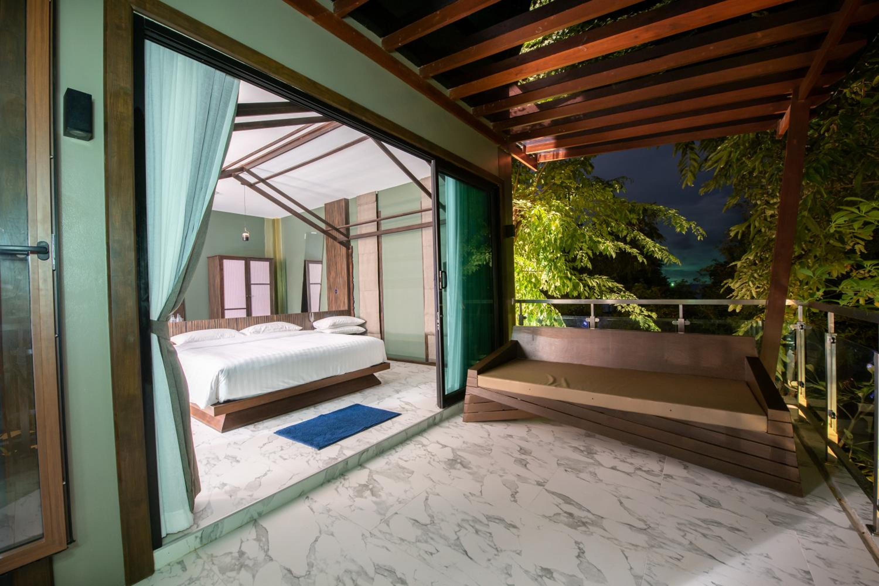 Suite Wooden Style