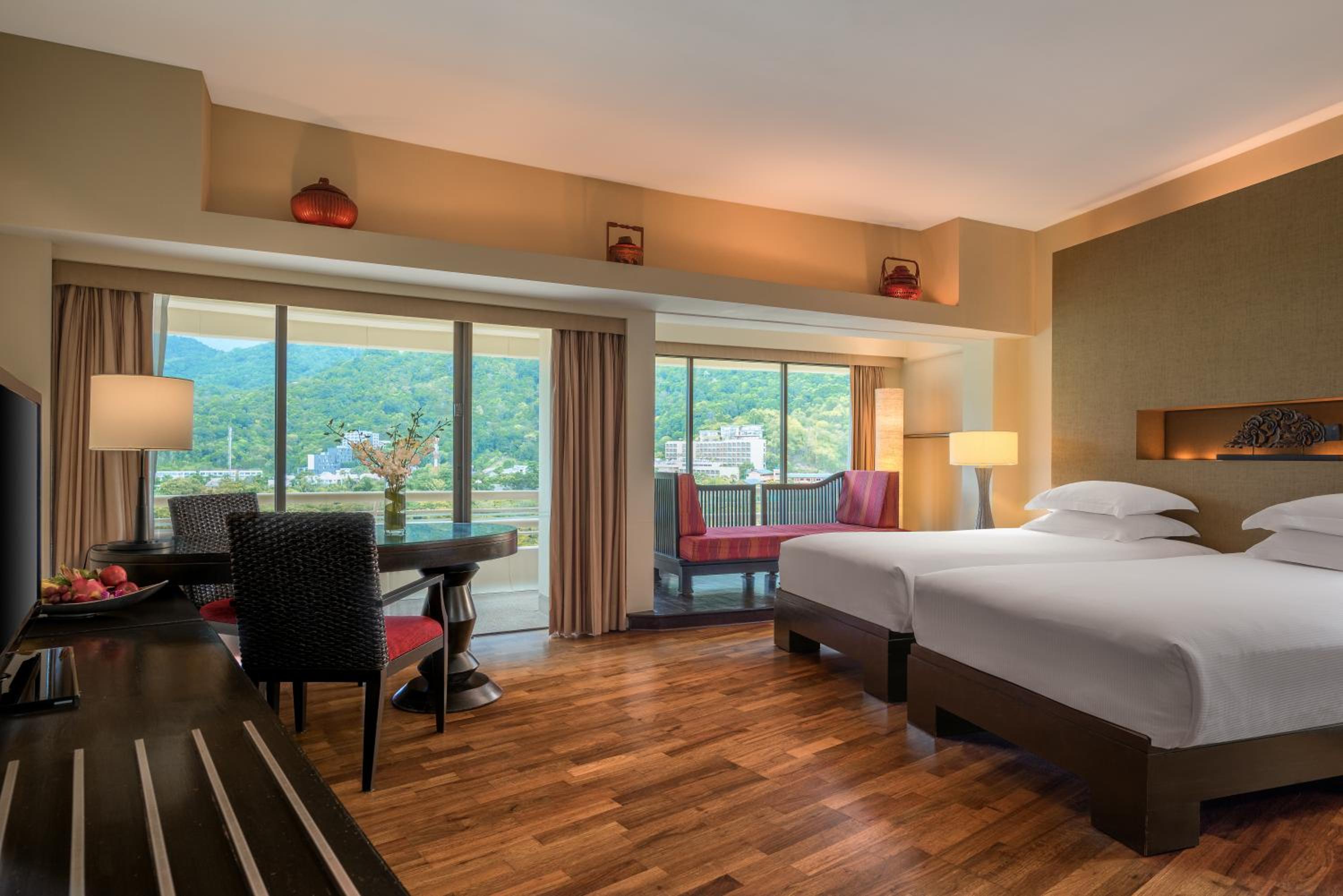 Junior Twin Suite with Garden View