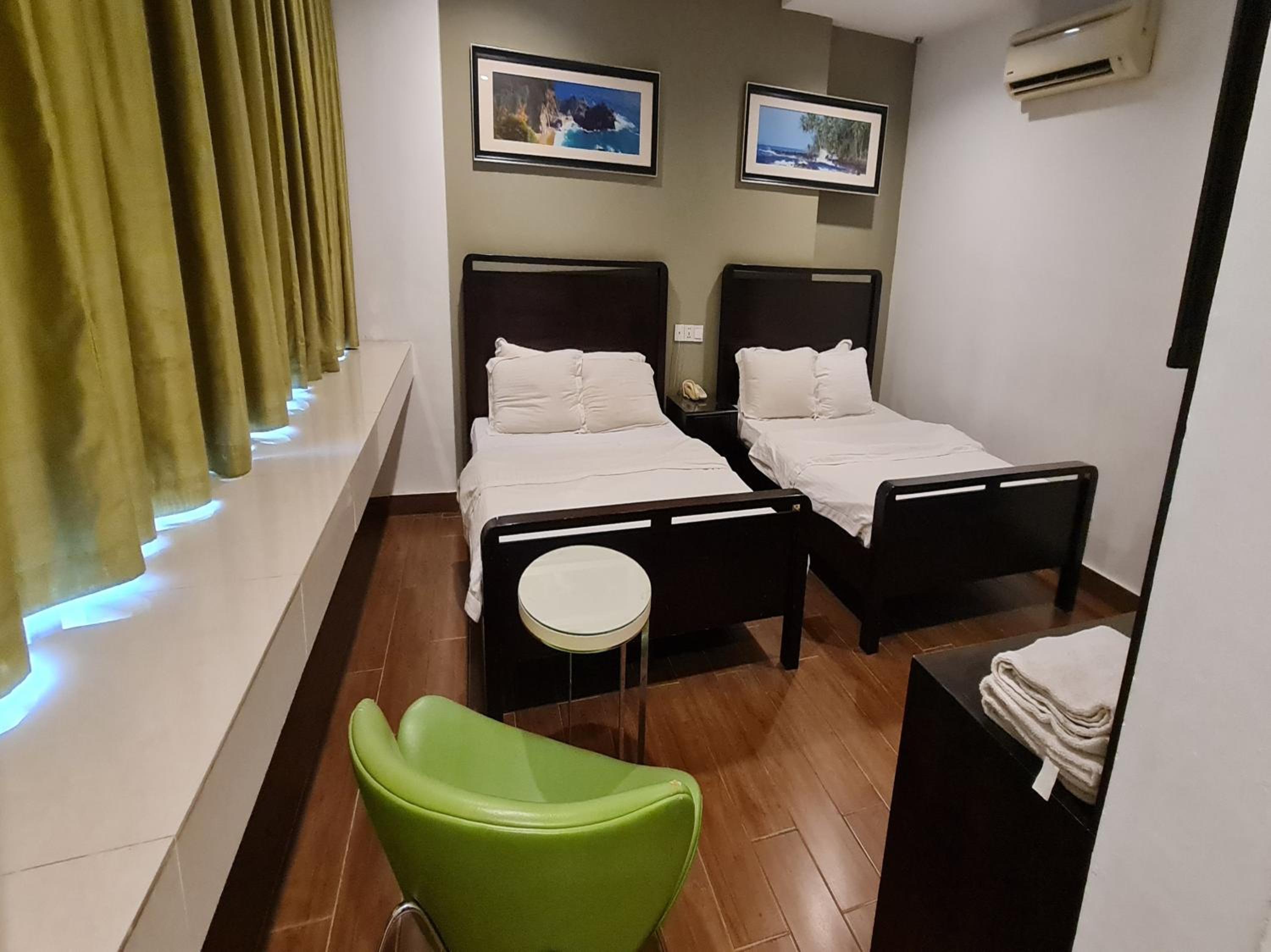 Executive Suite