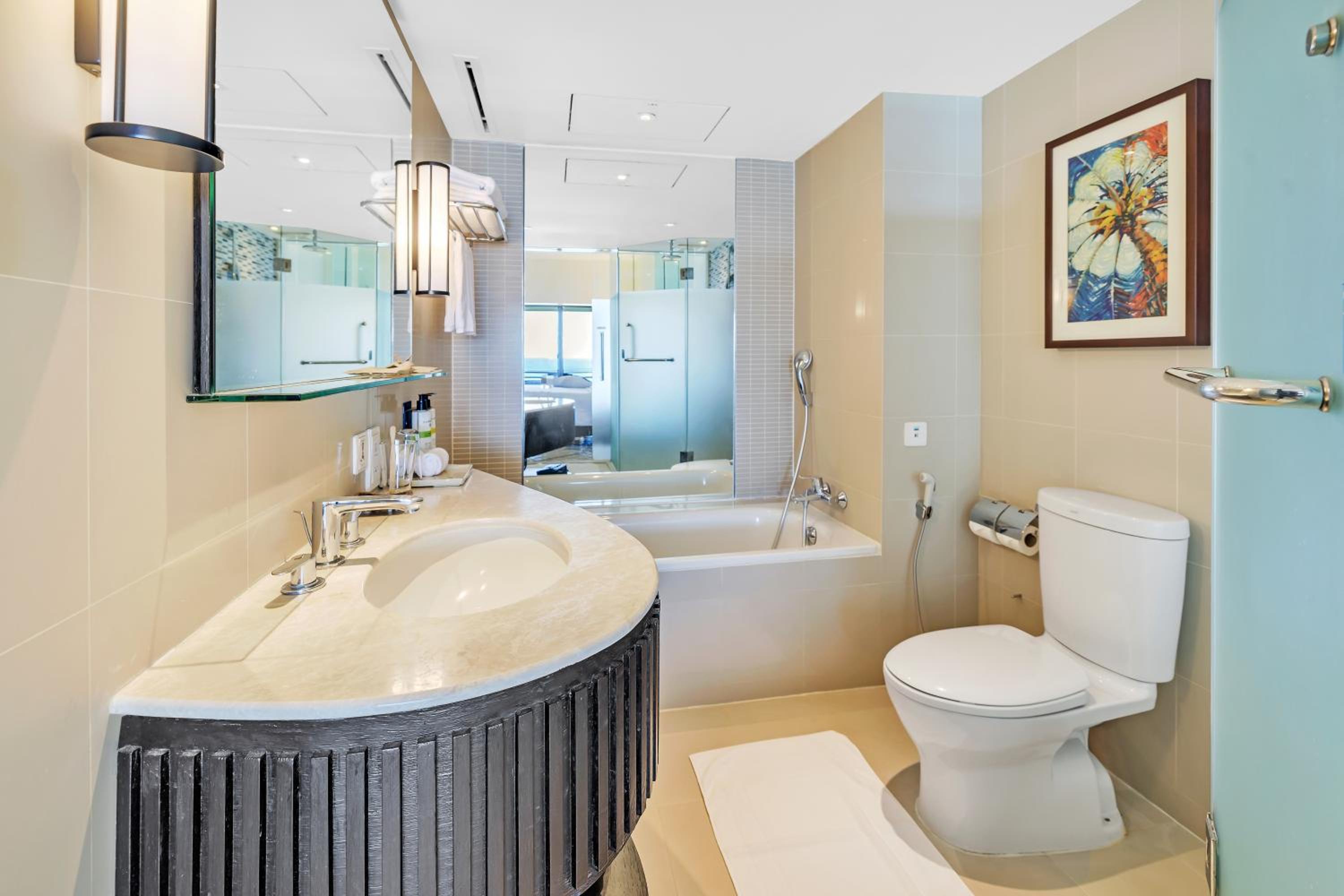 Deluxe King Room with Sea View