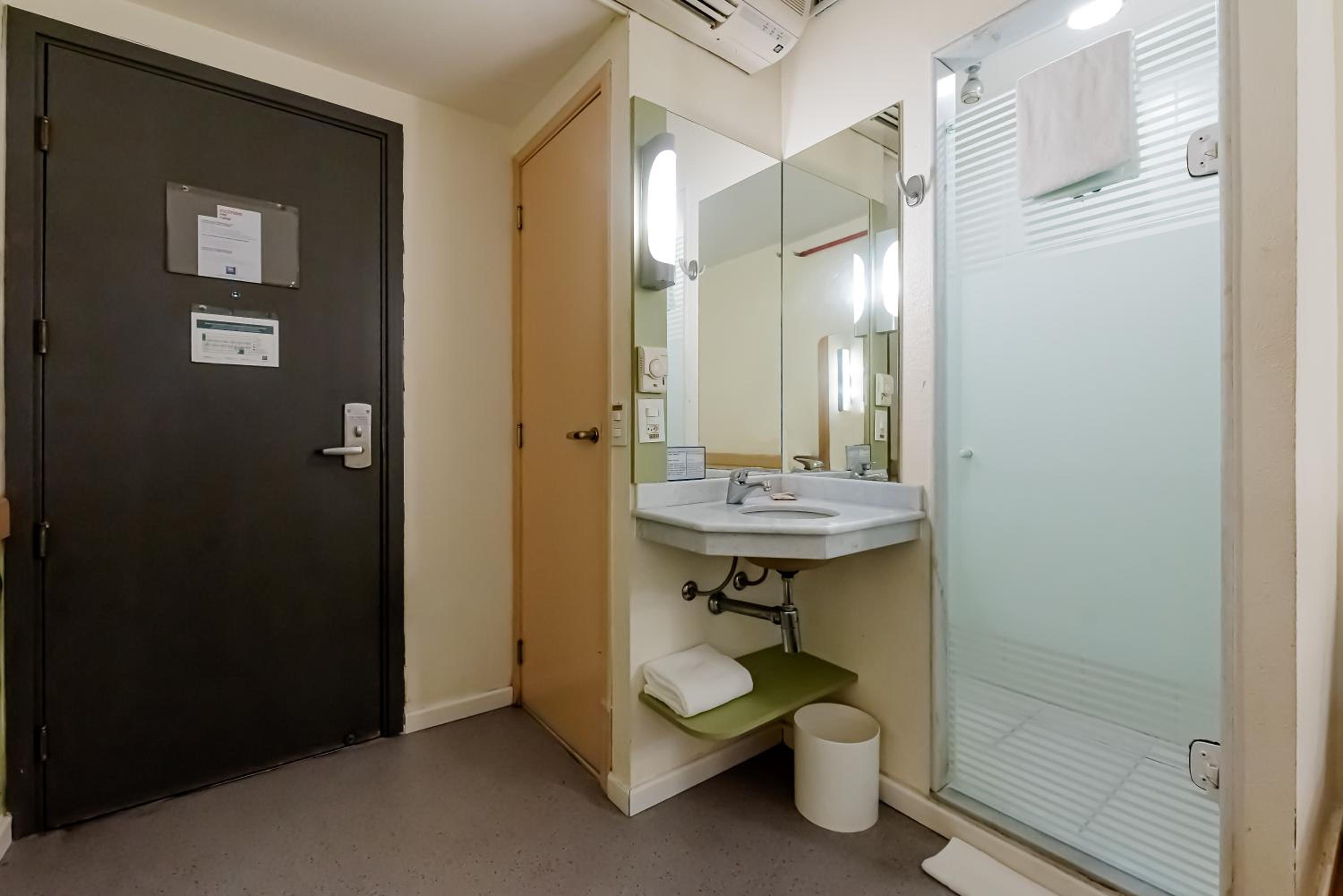 Functional rooms with 2 twin beds