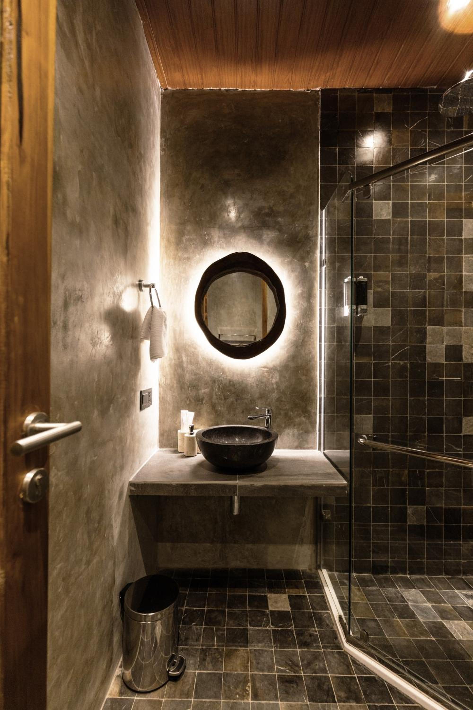 Superior Double Room (No View, Roadside)