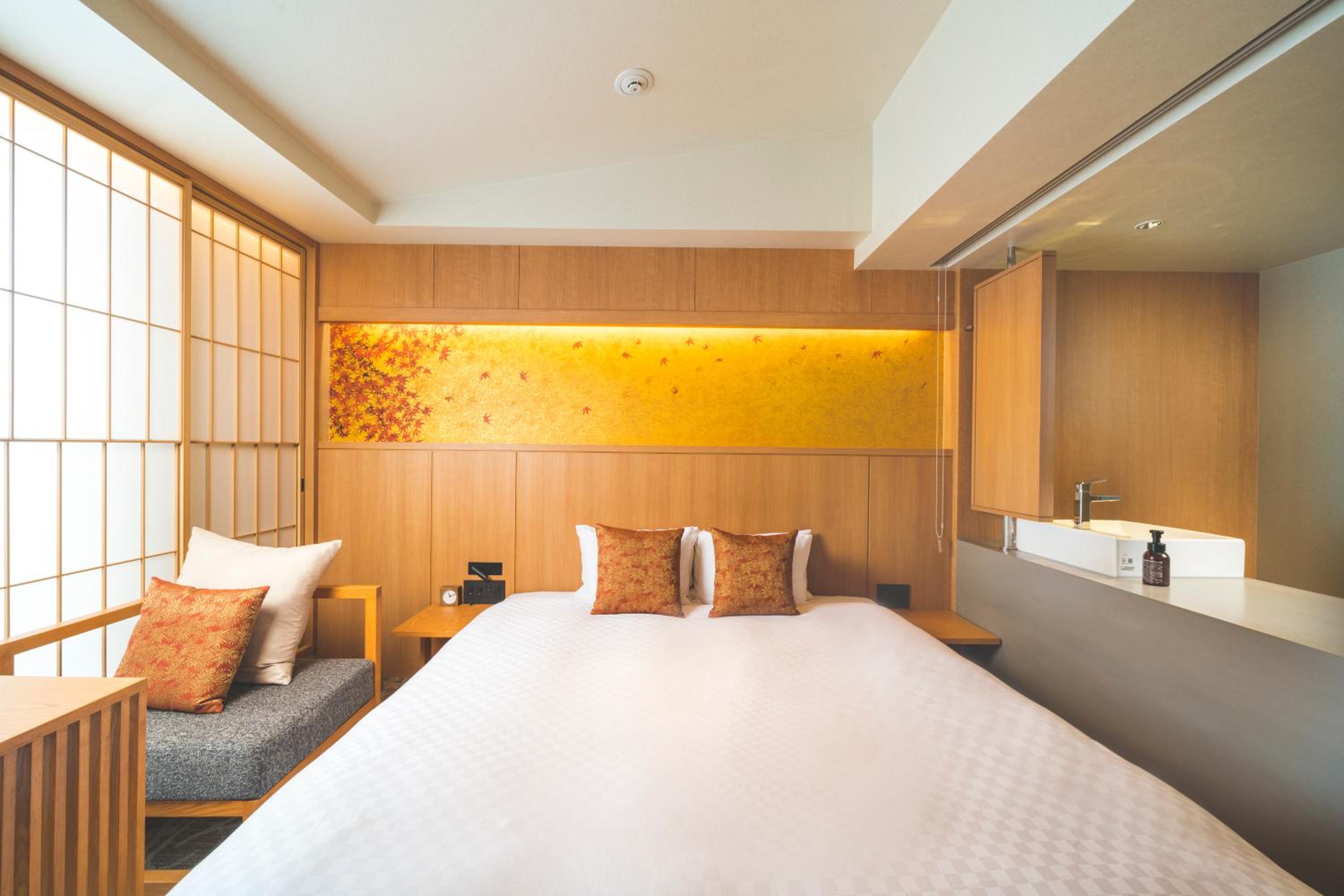 Superior King Room - Non-Smoking