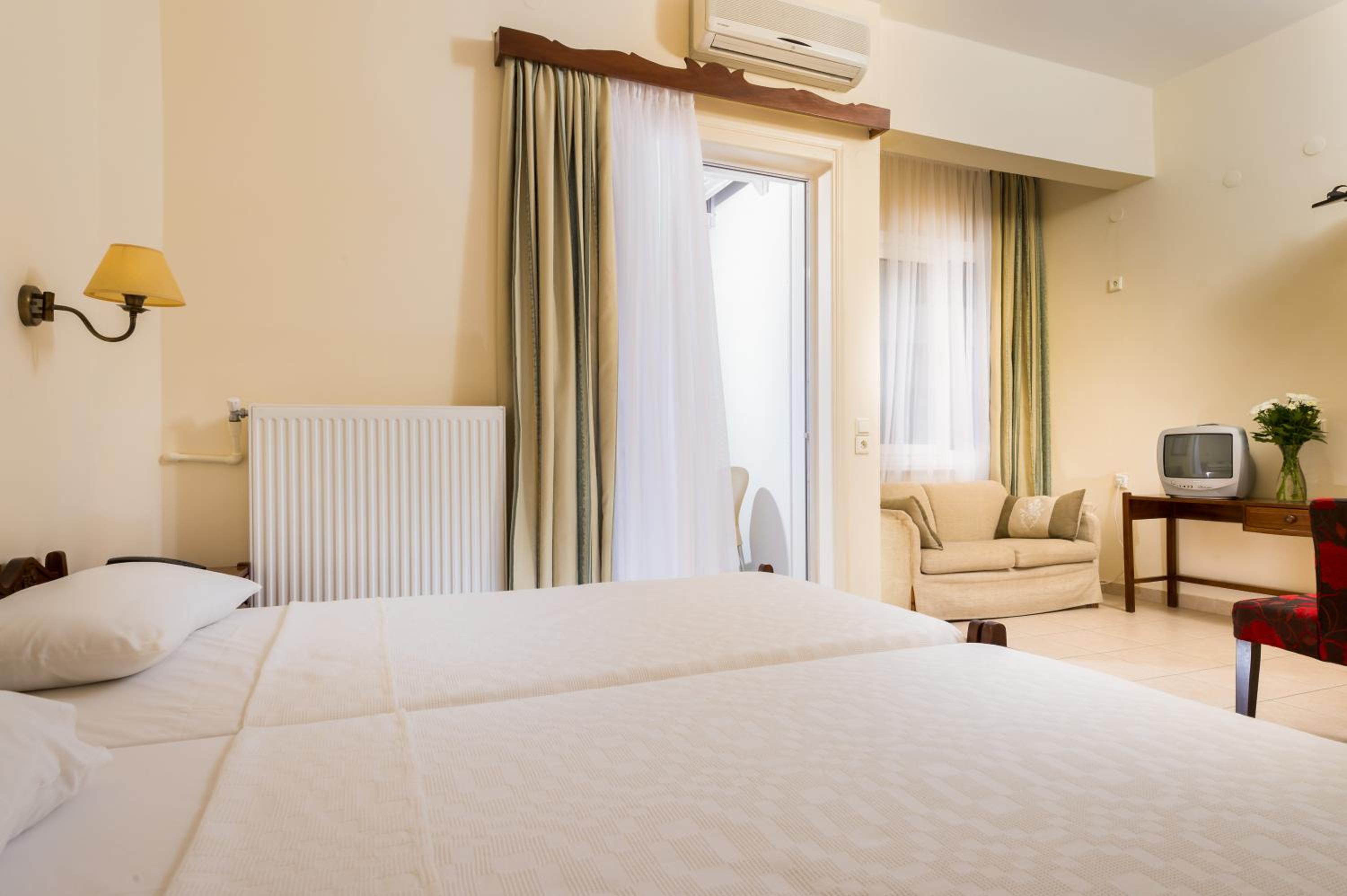 Standard Twin Room with Sofa